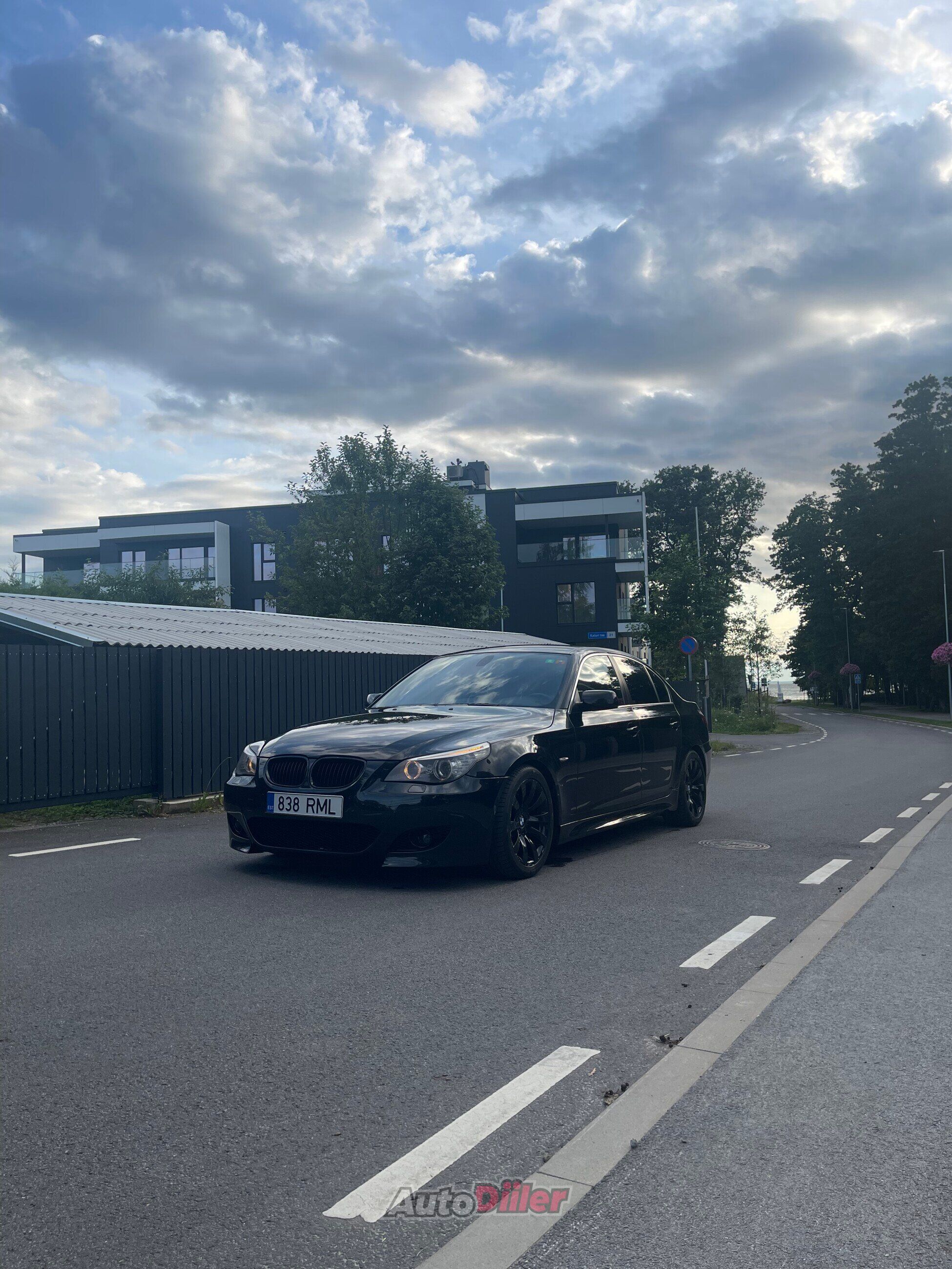 BMW 530 3.0 200kW 2007, kuva 2/10