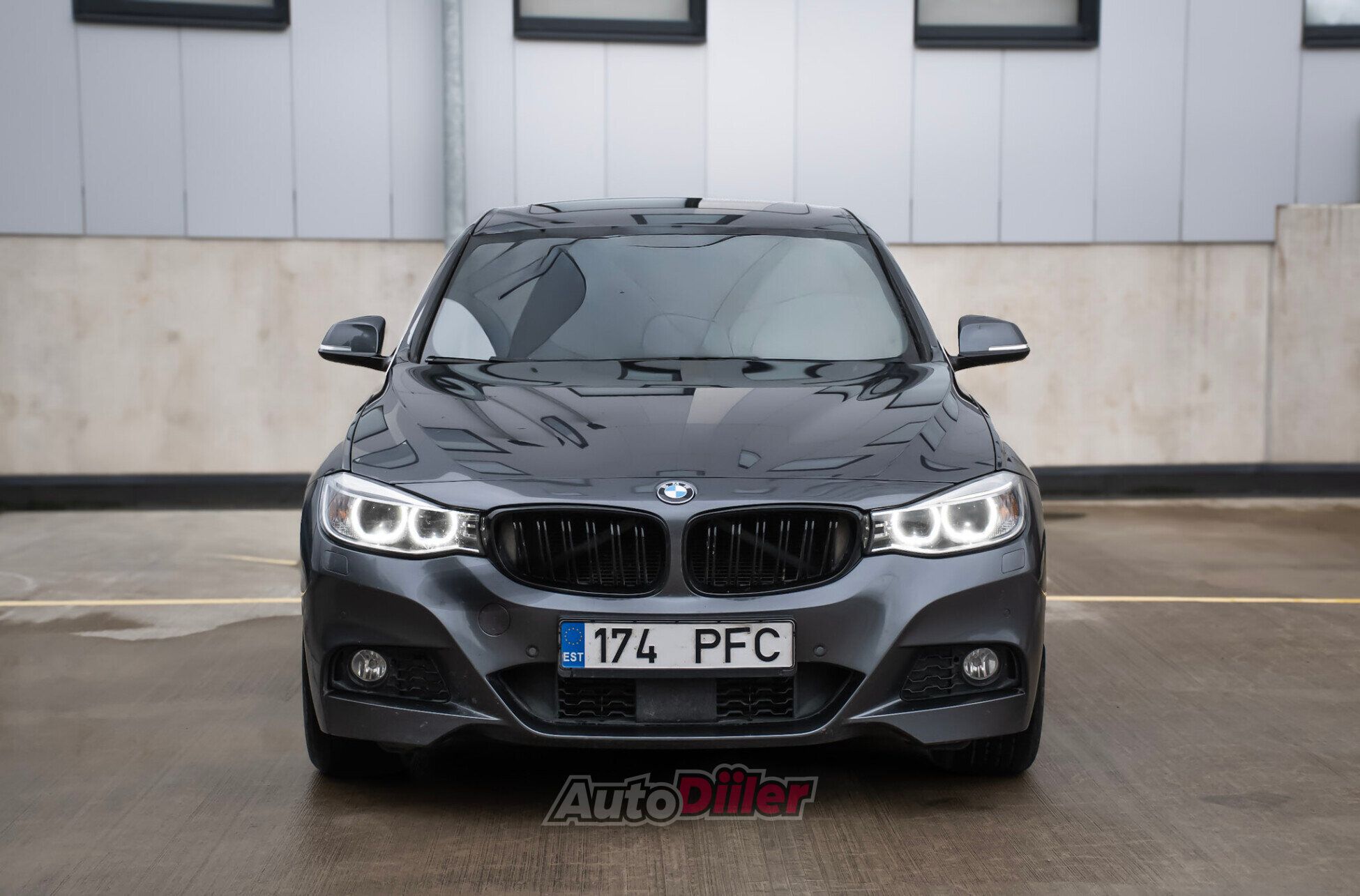 BMW 320