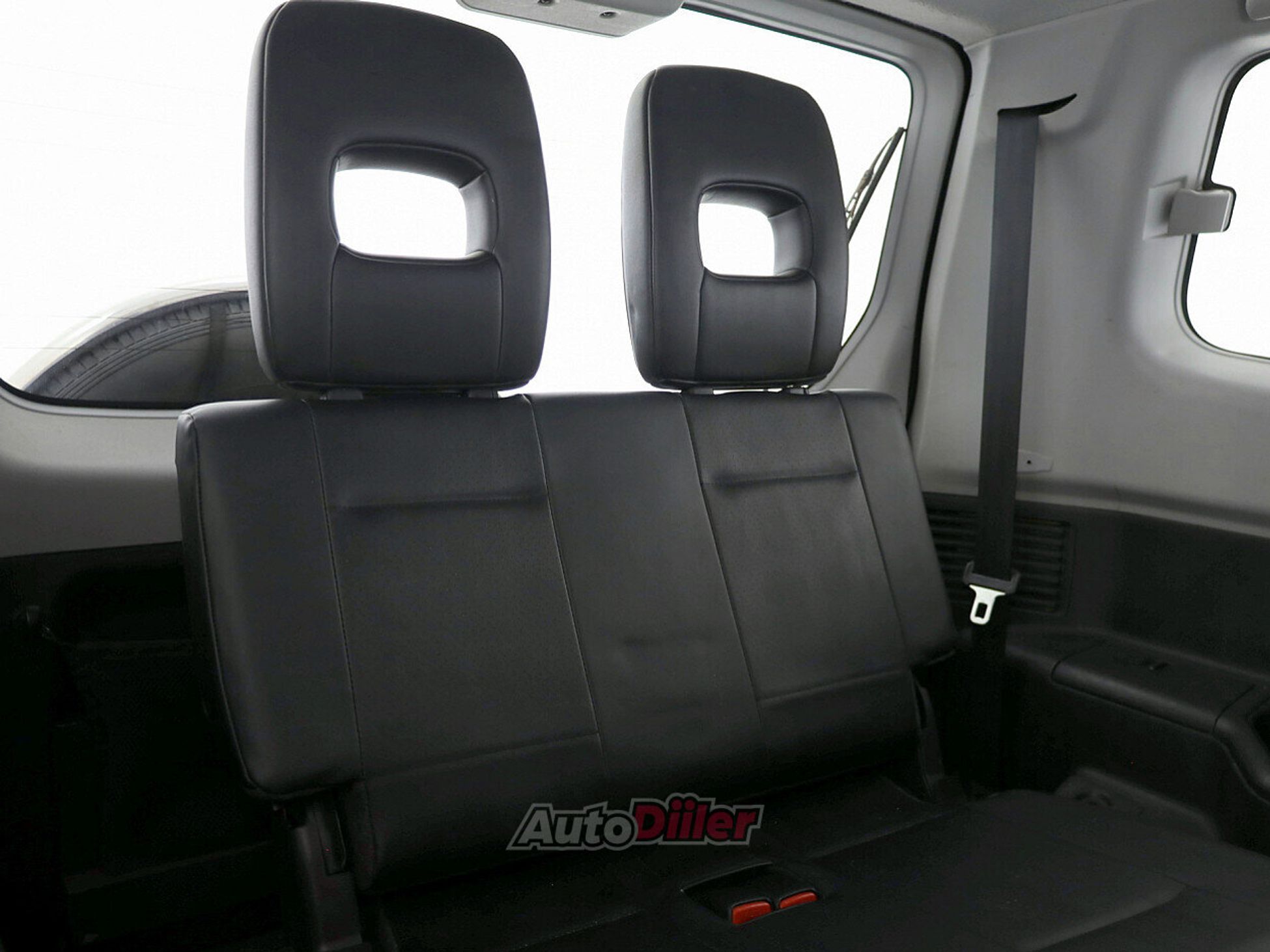 Mitsubishi Pajero 3.2 121kW 2000, photo 8/8