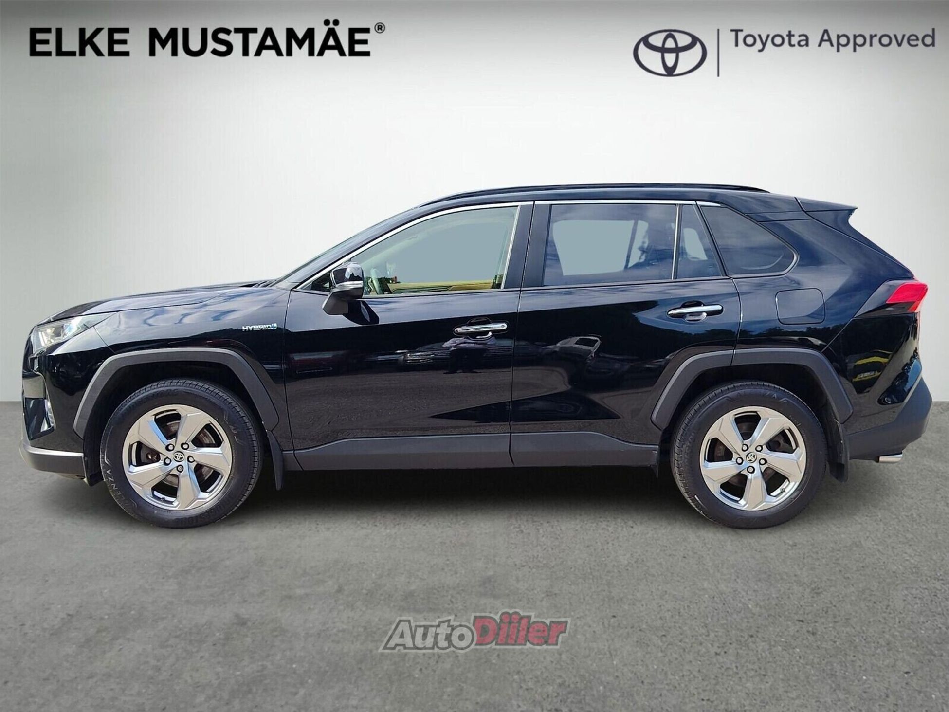 Toyota RAV4 Premium 2.5 131kW 2021, photo 3/10