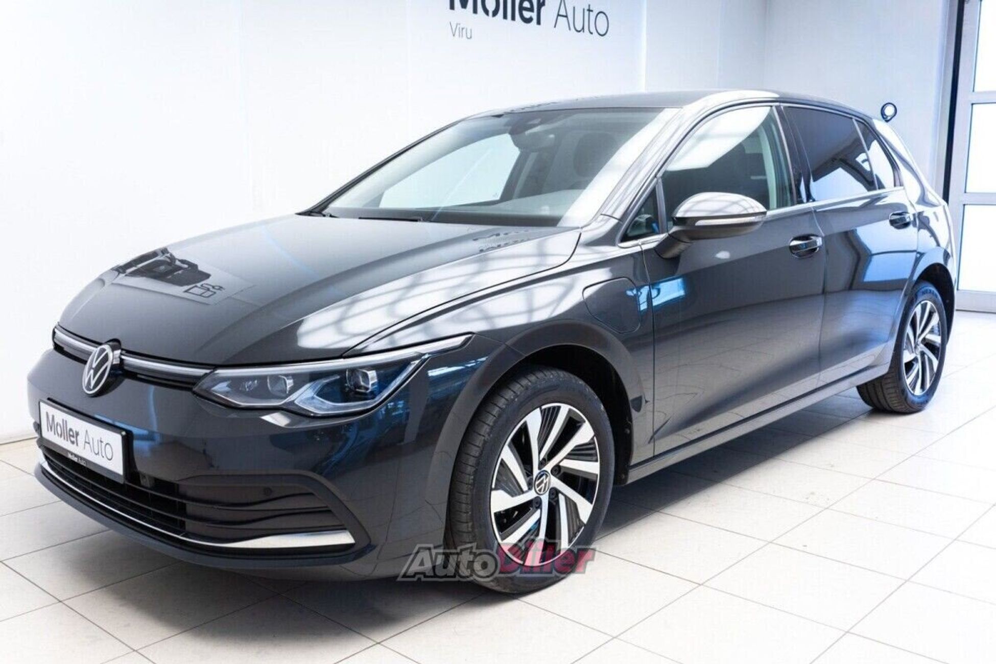 Volkswagen Golf 1.4 110kW 2022, photo 2/10