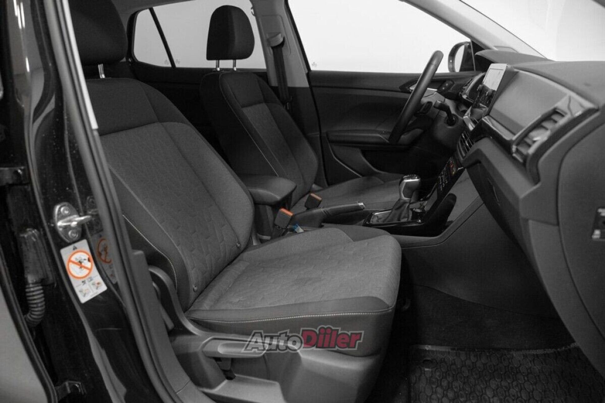 Volkswagen T-Cross 1.0 85kW 2025, photo 7/10