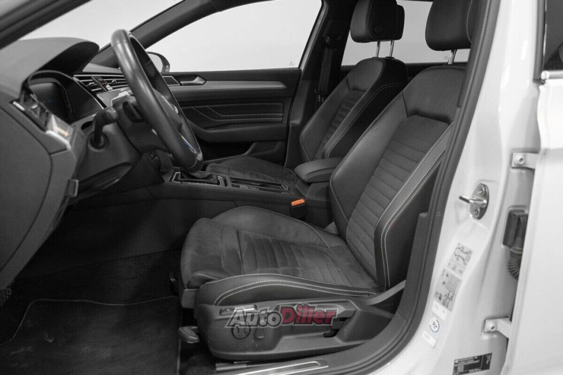 Volkswagen Passat 1.4 160kW 2022, photo 7/10