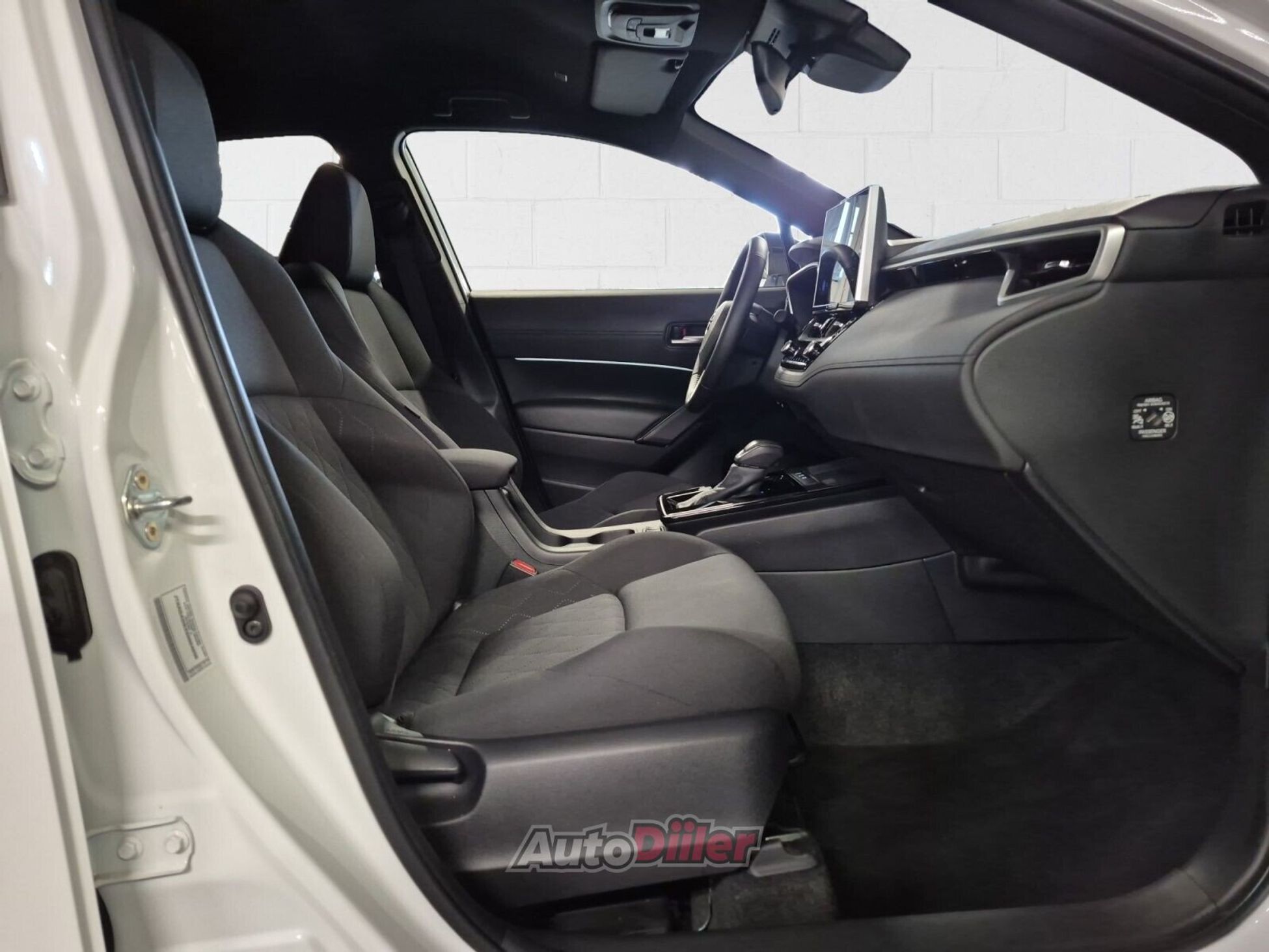 Toyota Corolla Cross 2025, photo 6/10