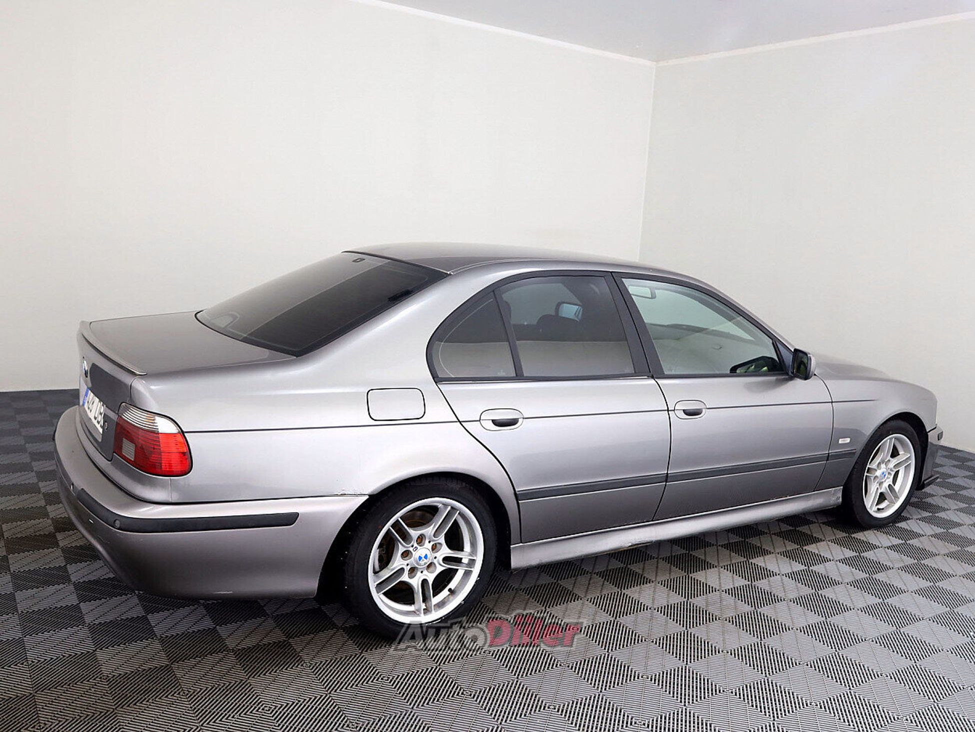 BMW 530 2.9 142kW 2002, photo 3/7