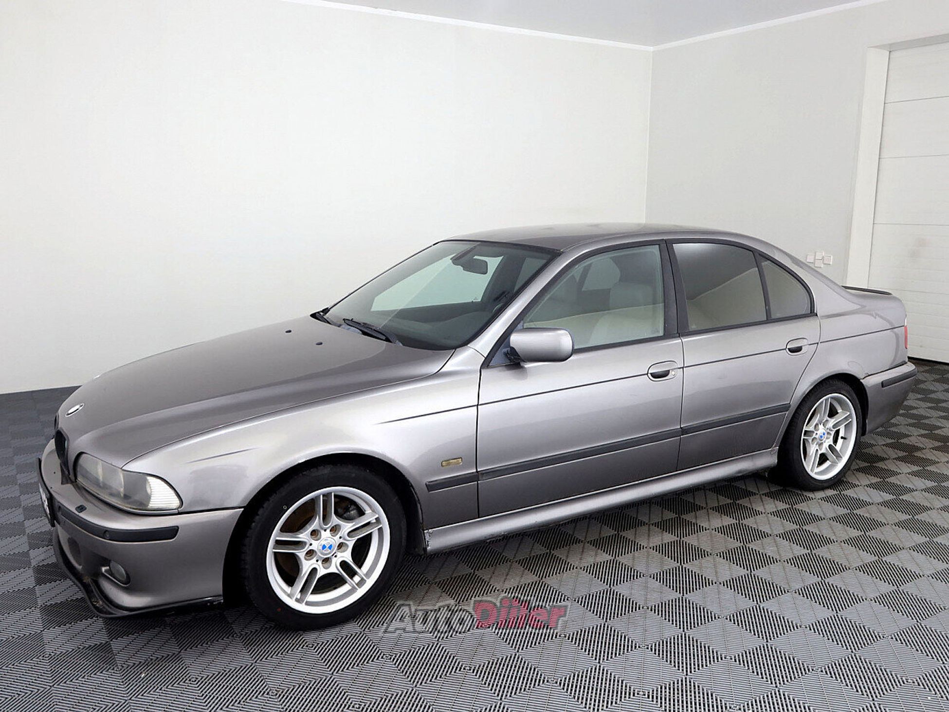 BMW 530 2.9 142kW 2002, photo 2/7