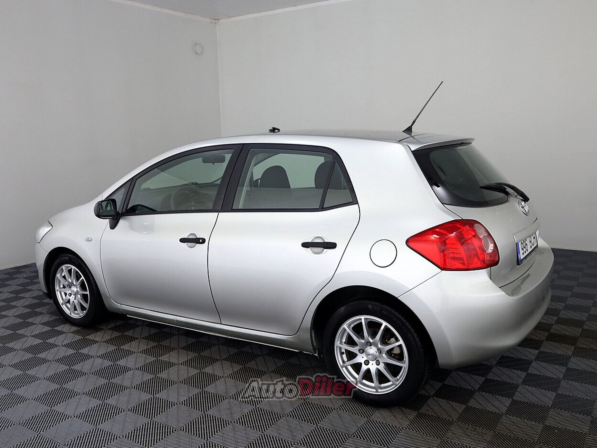 Toyota Auris 1.4 71kW 2007, photo 4/8