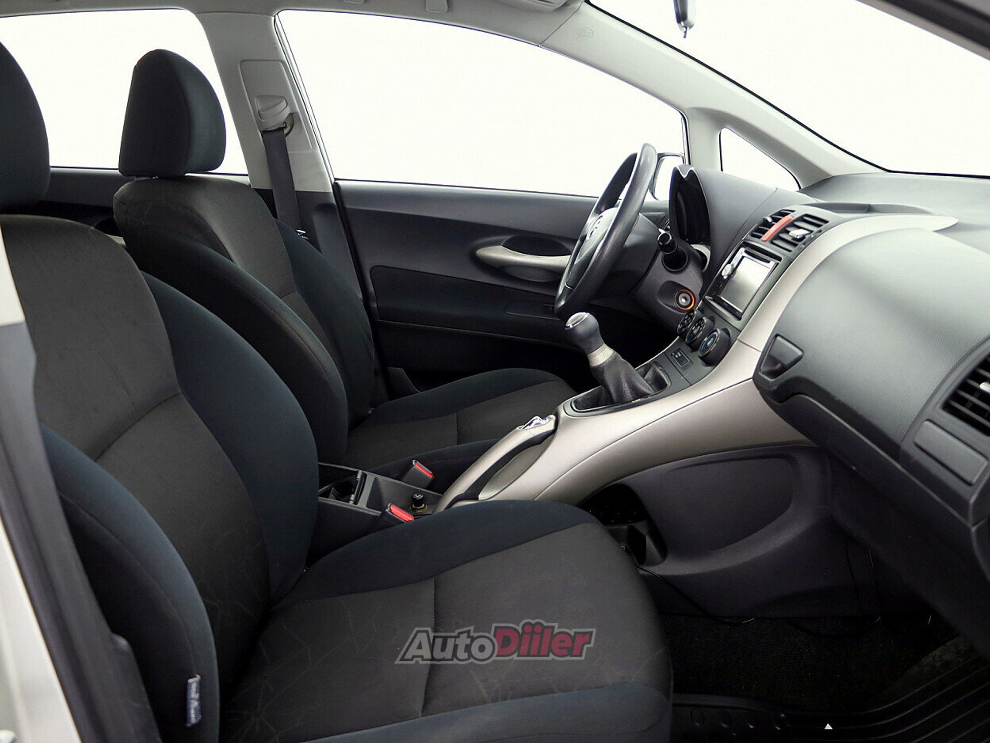 Toyota Auris 1.4 71kW 2007, photo 6/8