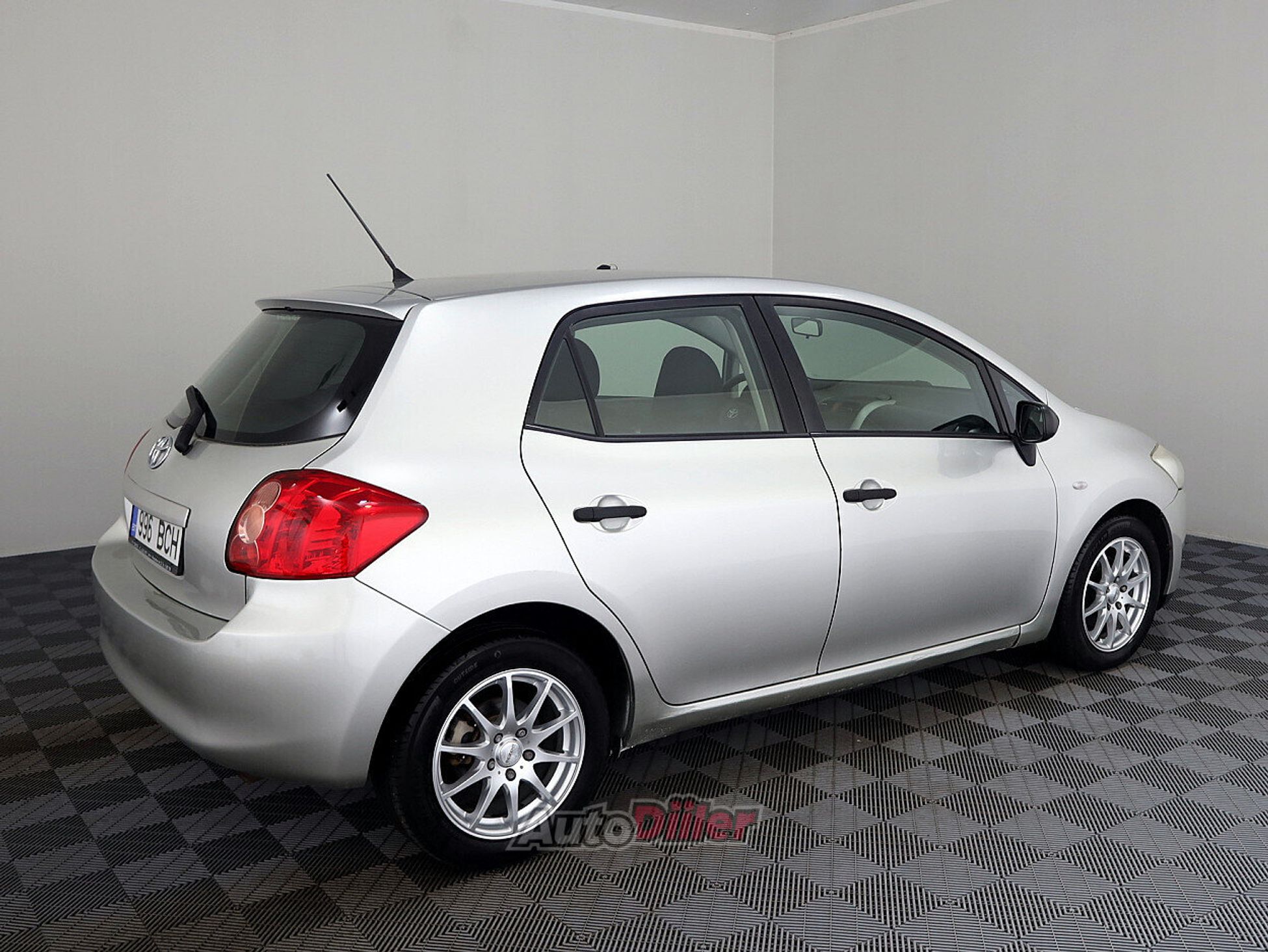 Toyota Auris 1.4 71kW 2007, photo 3/8
