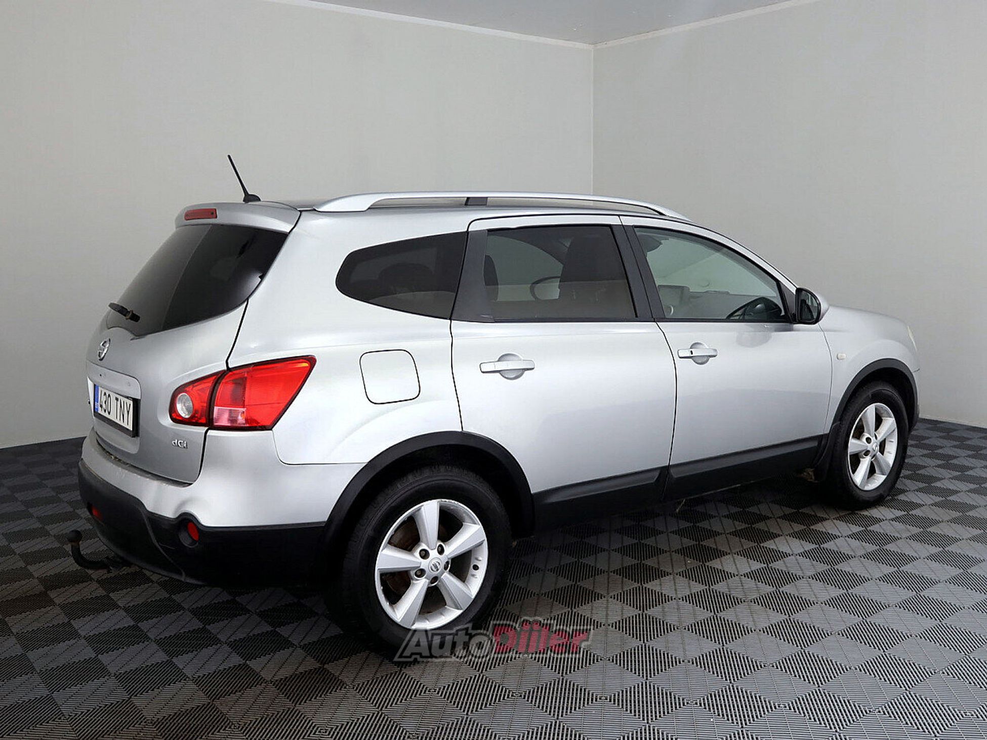 Nissan Qashqai+2 2.0 110kW 2009, photo 3/10