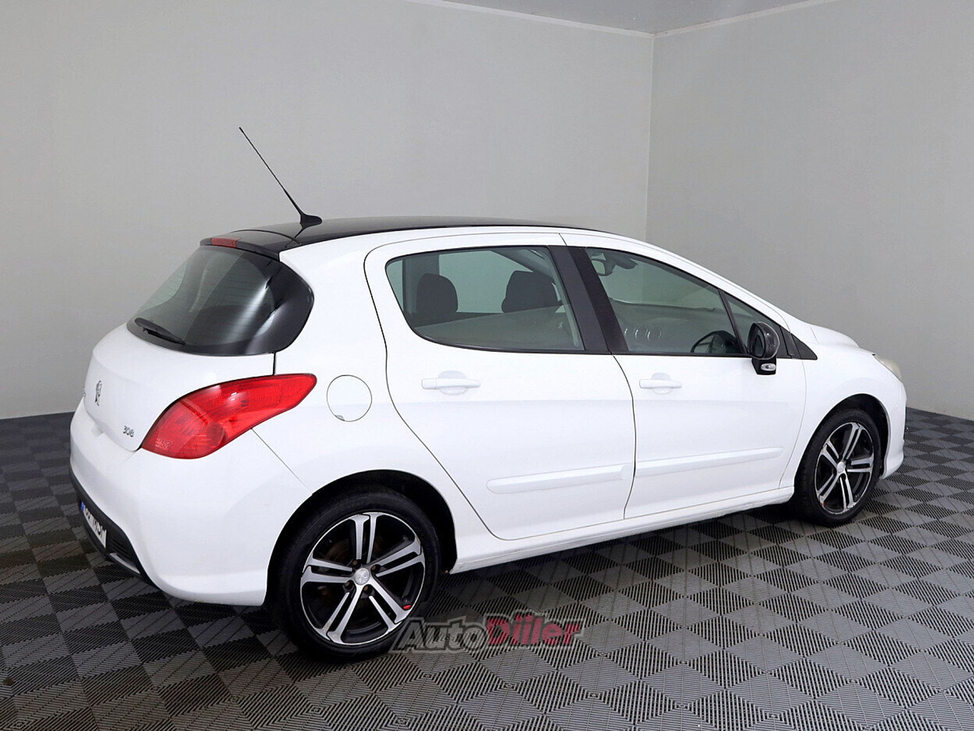 Peugeot 308 1.6 82kW 2012, photo 3/8