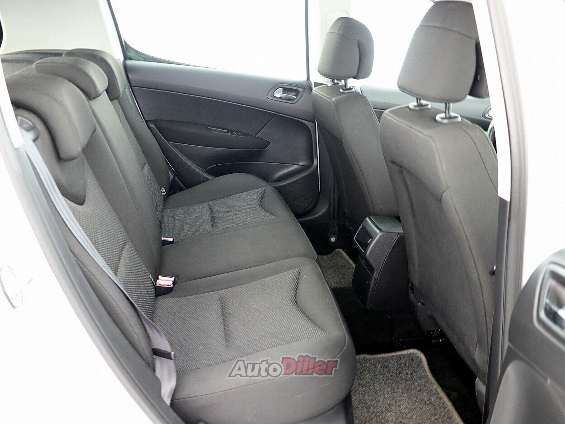Peugeot 308 1.6 82kW 2012, photo 7/8