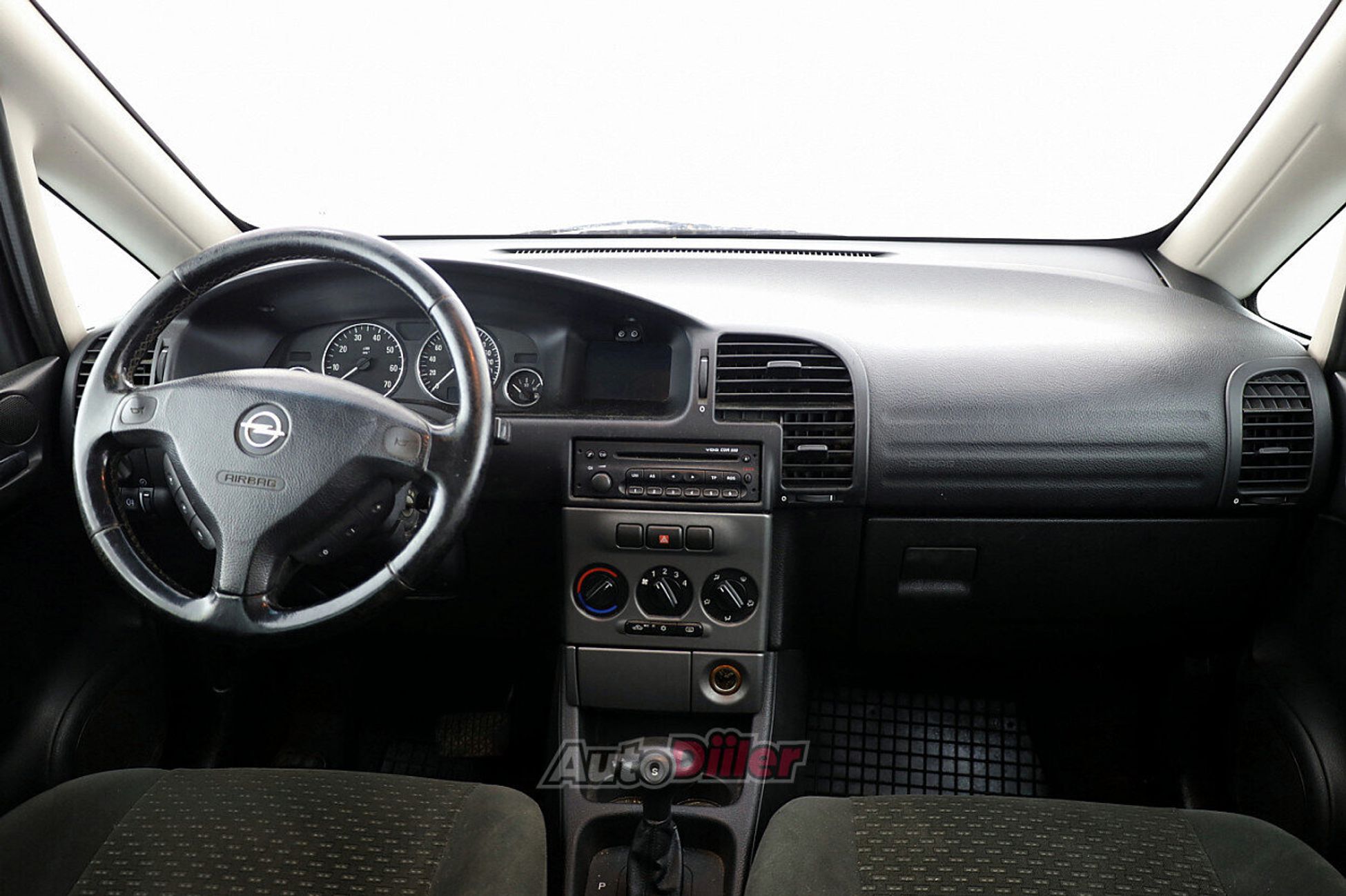 Opel Zafira 2.2 108kW 2003, kuva 5/8