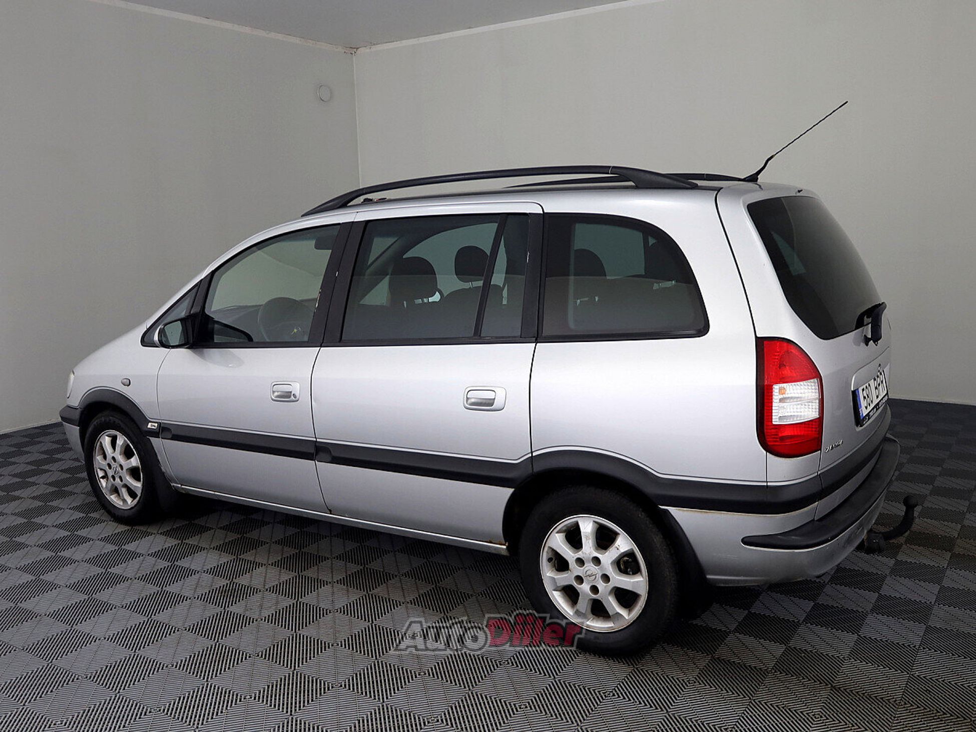 Opel Zafira 2.2 108kW 2003, kuva 4/8