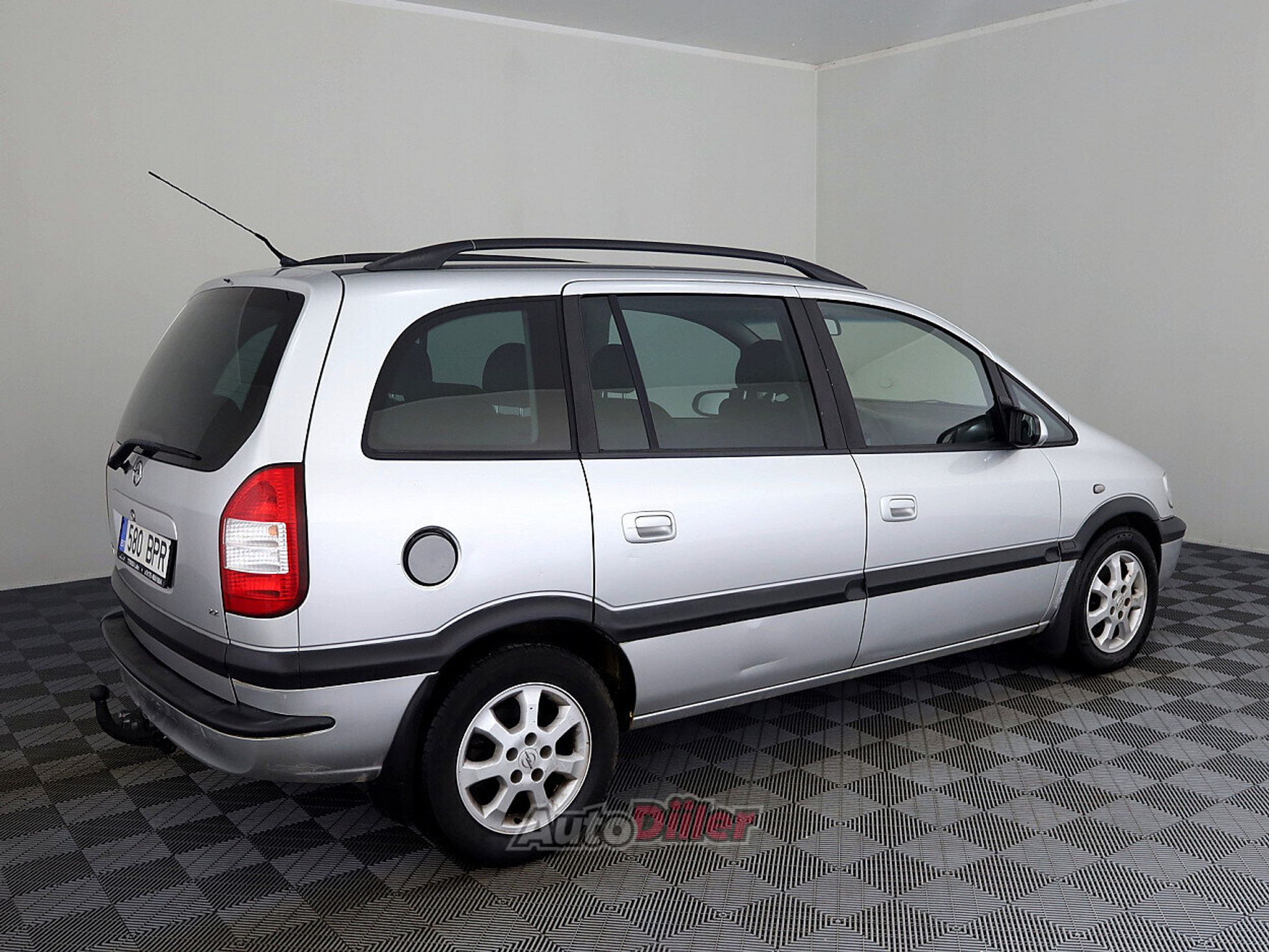 Opel Zafira 2.2 108kW 2003, kuva 3/8