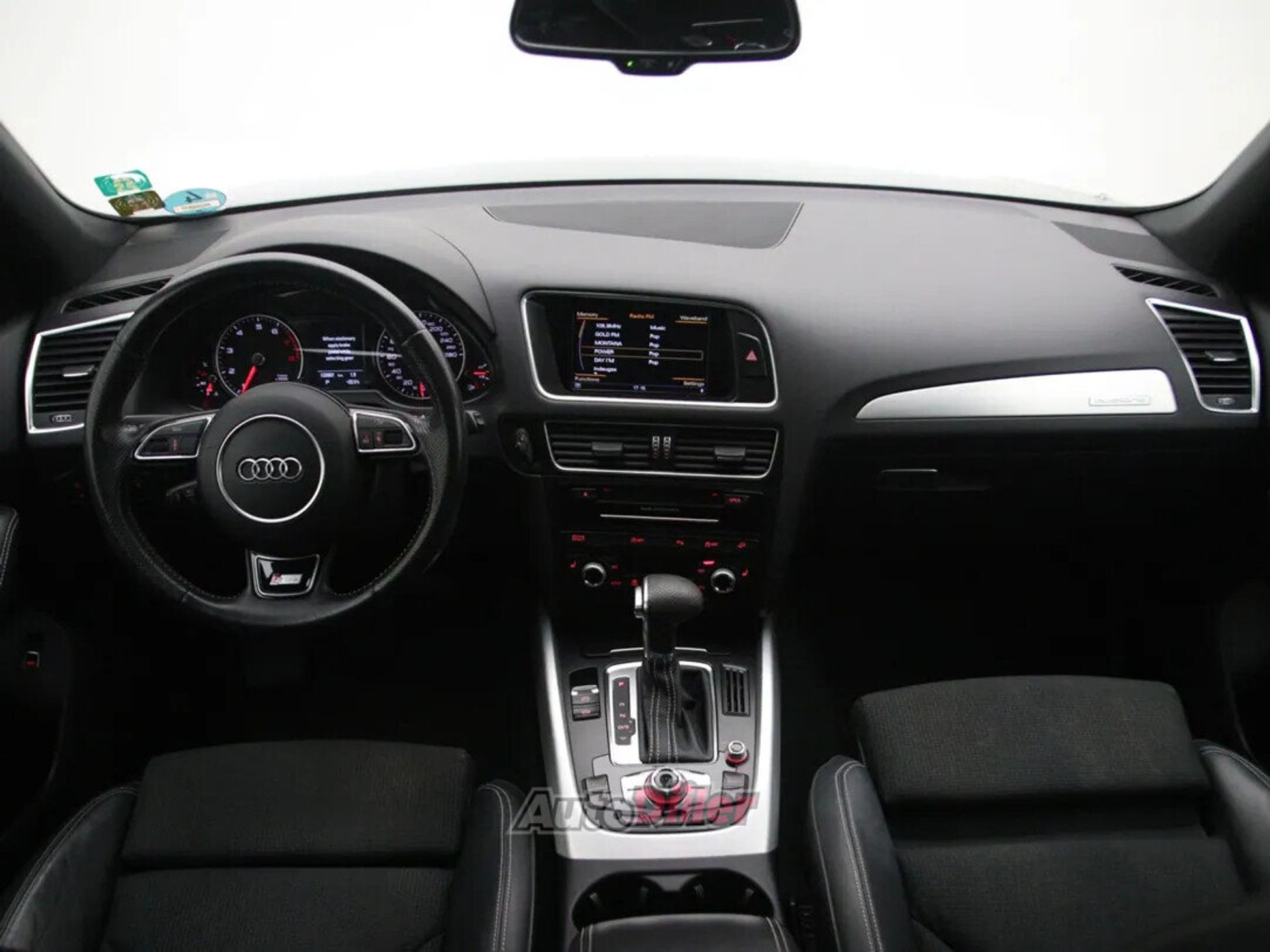 Audi Q5 Adrenalin Sport 2.0 132kW 2017, photo 2/10