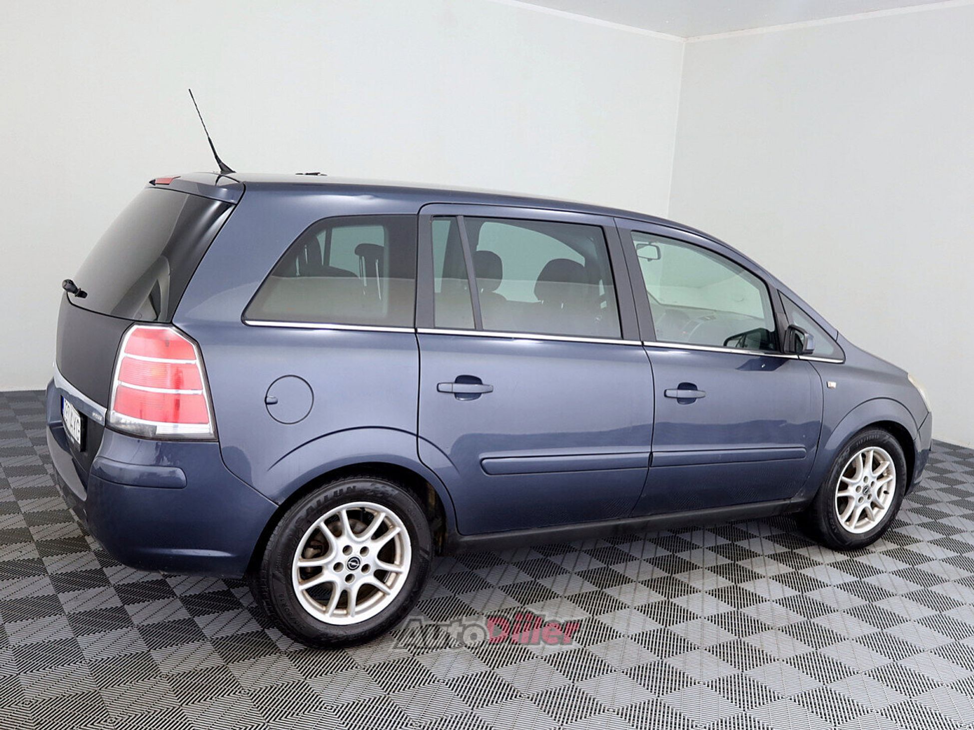 Opel Zafira 2.2 110kW 2006, photo 3/8