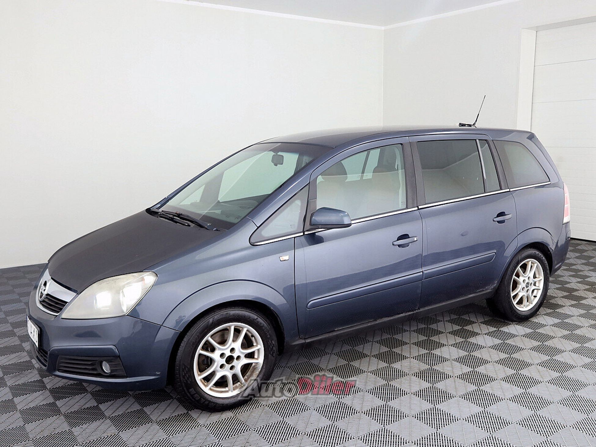 Opel Zafira 2.2 110kW 2006, photo 2/8