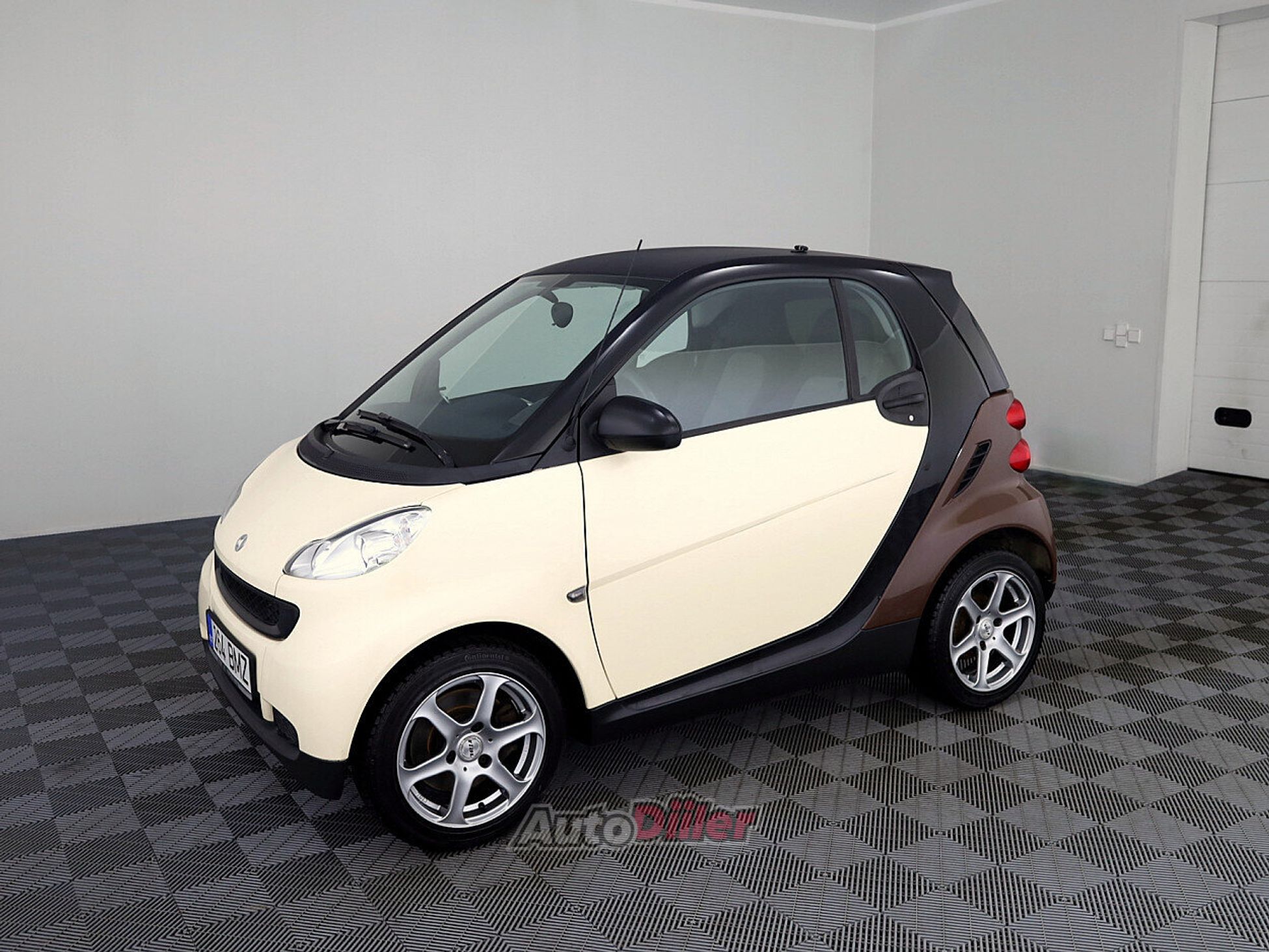 Smart Fortwo 1.0 45kW 2011, kuva 2/7