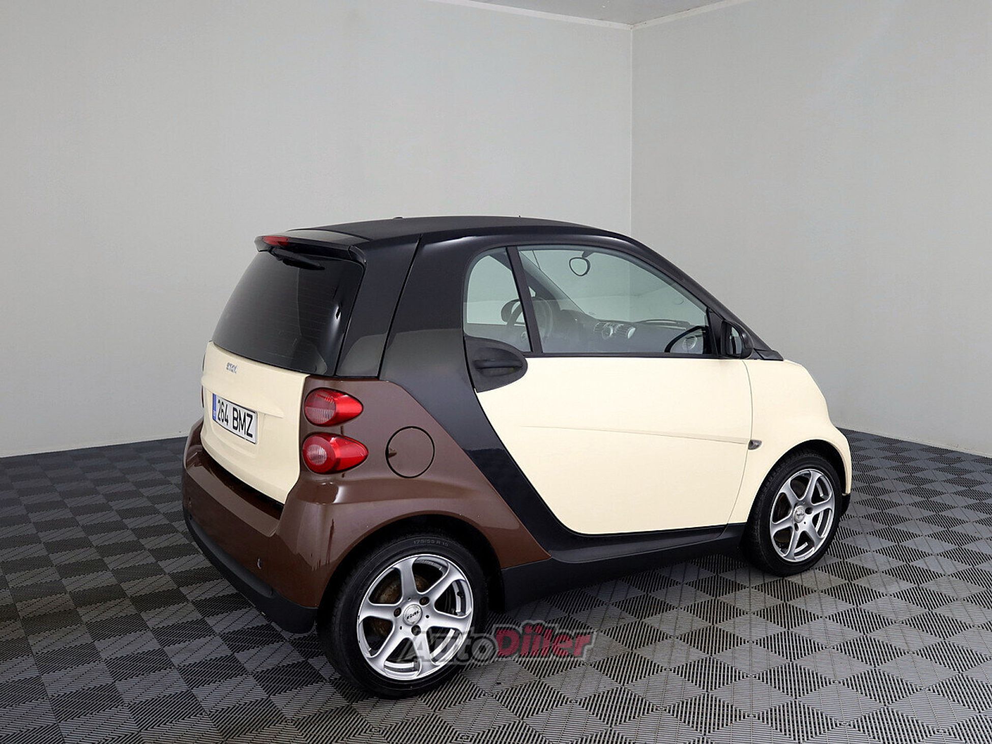 Smart Fortwo 1.0 45kW 2011, kuva 3/7