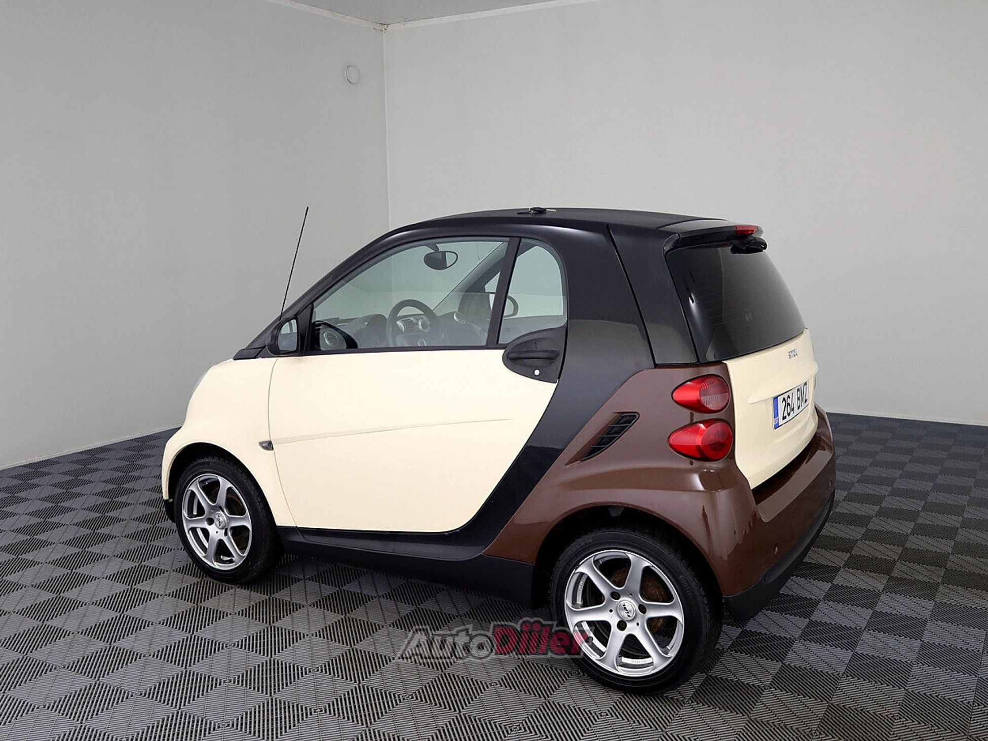 Smart Fortwo 1.0 45kW 2011, kuva 4/7