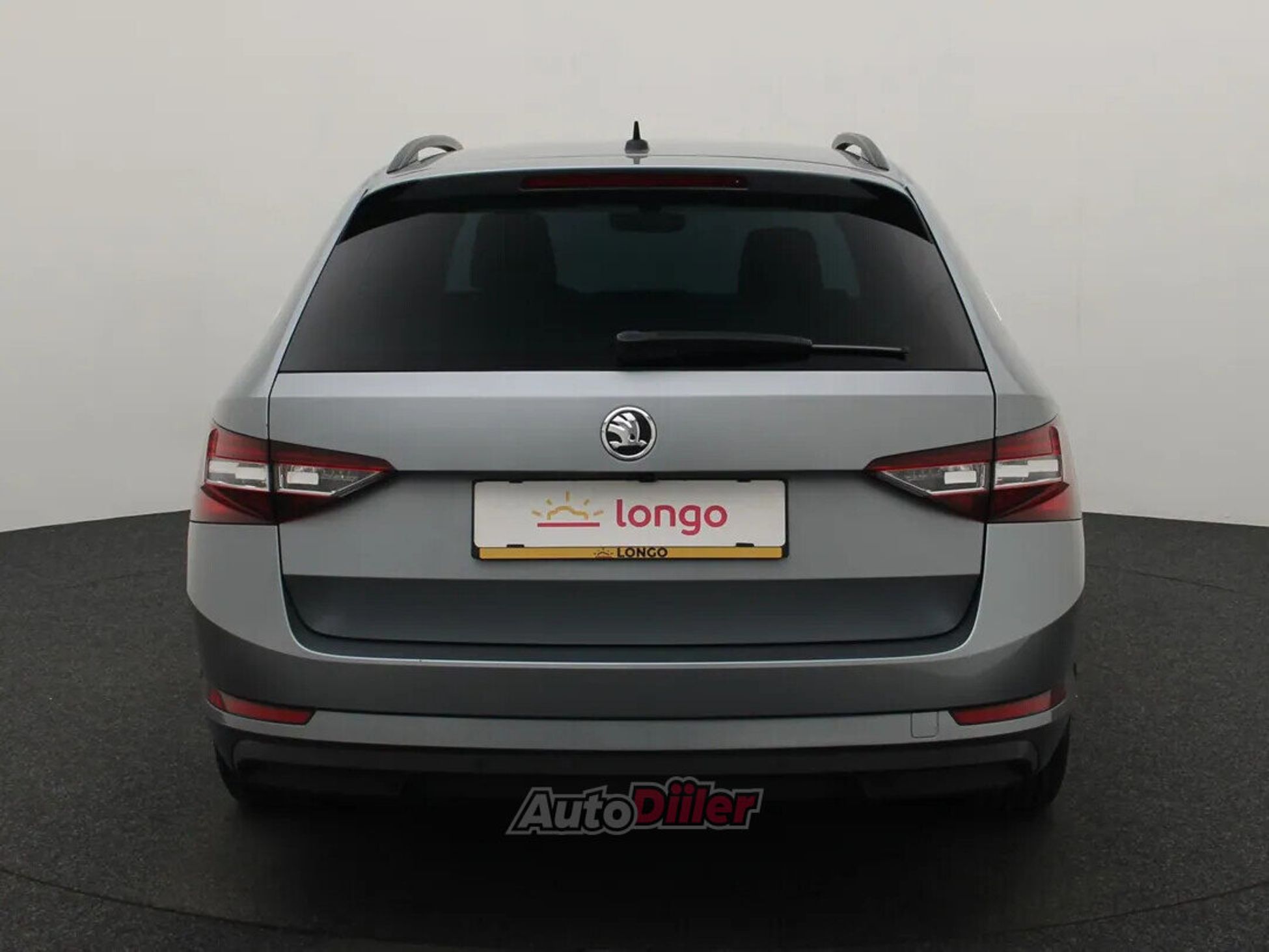 Skoda Superb Ambition Business 1.6 88kW 2018, kuva 5/10