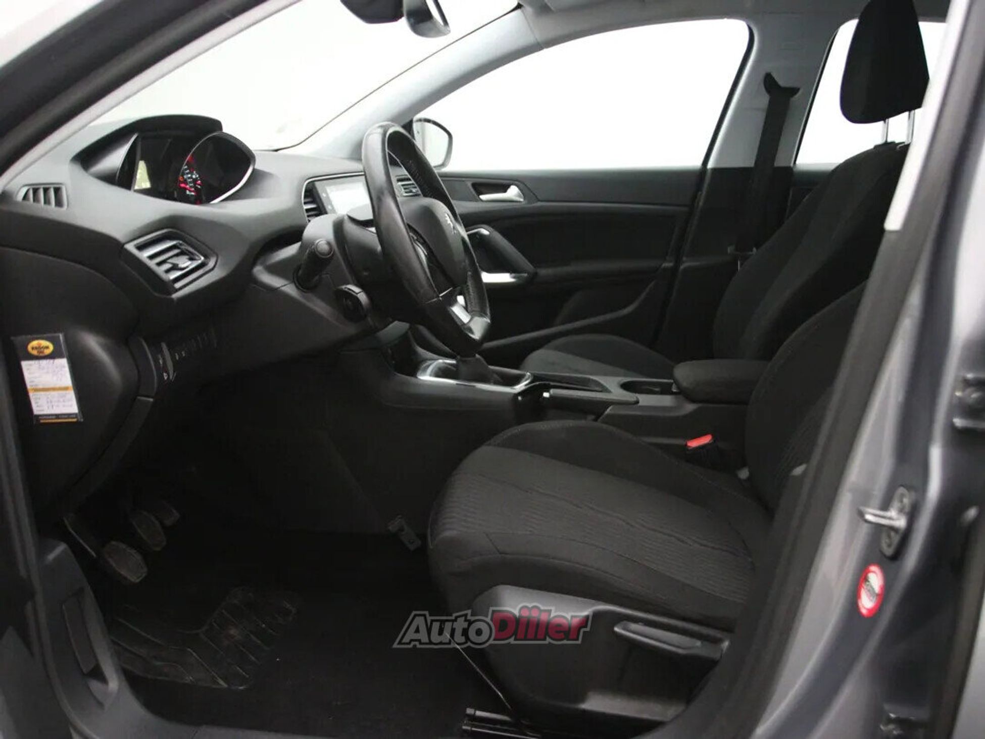 Peugeot 308 Edition 1.6 88kW 2015, kuva 4/10