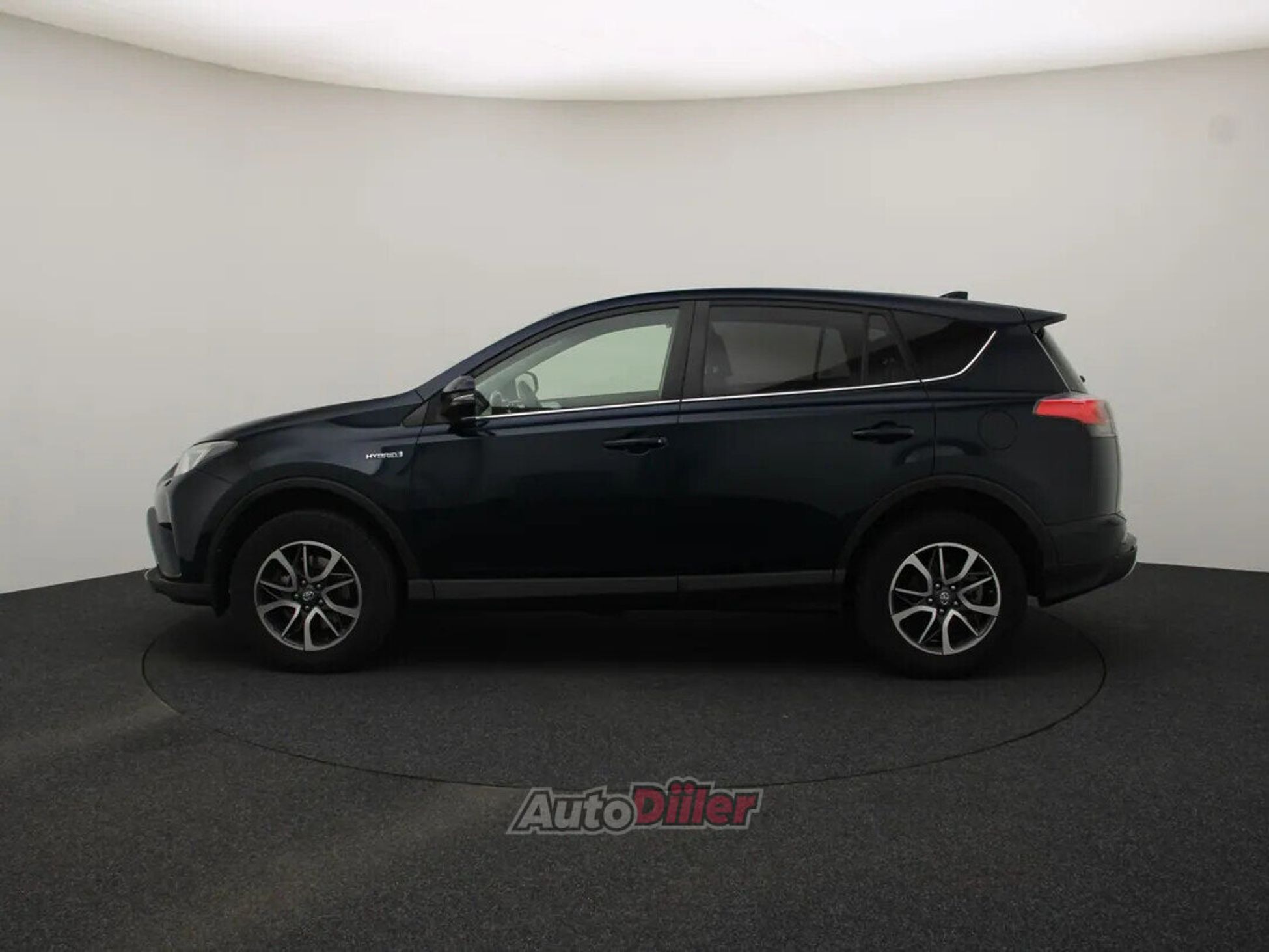 Toyota RAV4 Dynamic 2.5 145kW 2017, photo 6/10