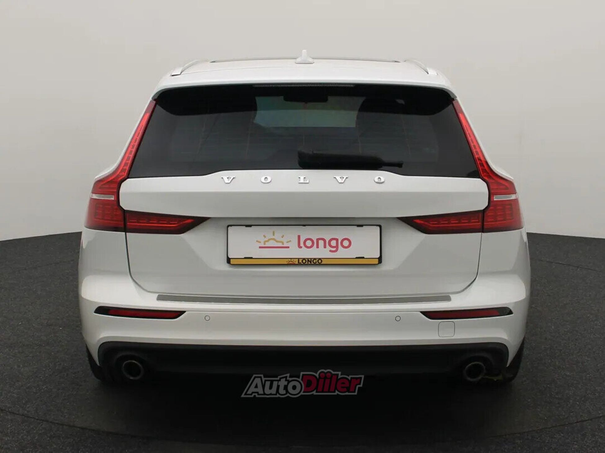 Volvo V60 Momentum 2.0 184kW 2019, photo 5/10