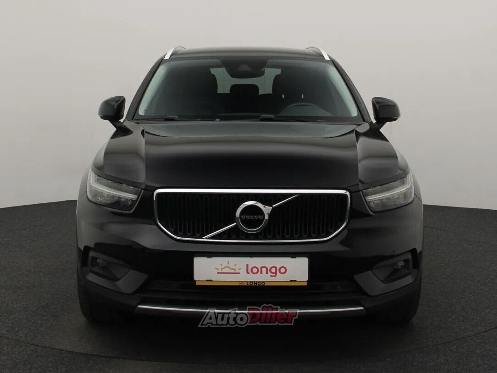 Volvo XC40 Momentum Pro 2.0 110kW 2021, photo 3/10