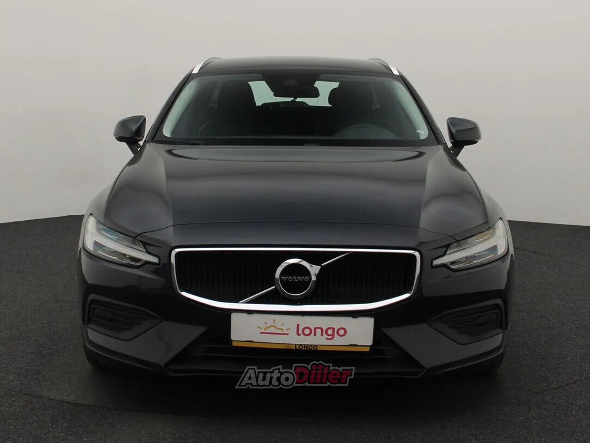 Volvo V60 Momentum 2.0 184kW 2019, kuva 3/10