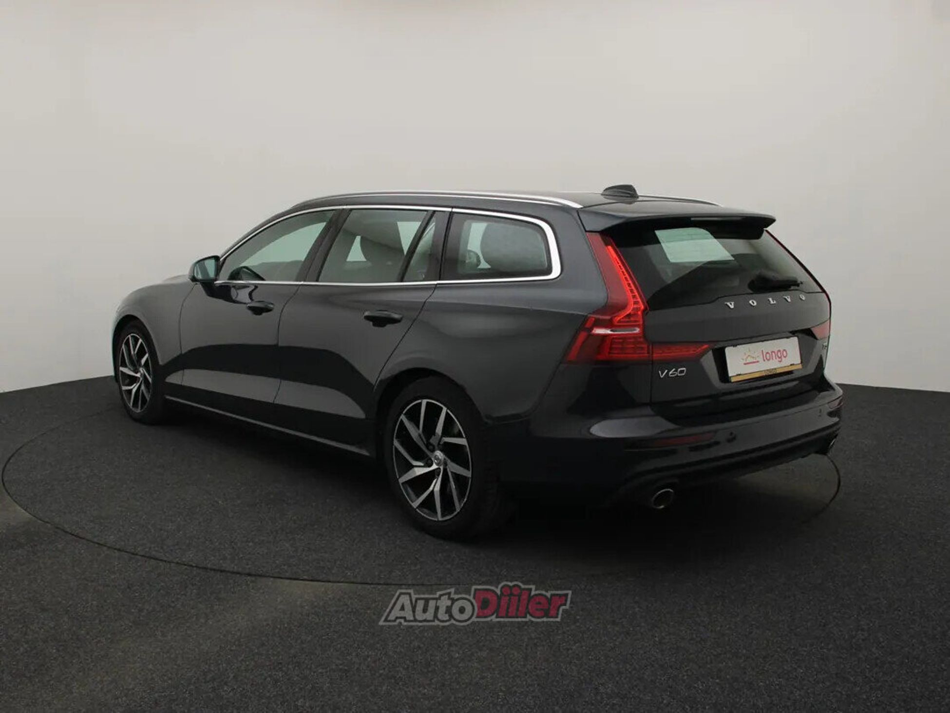 Volvo V60 Momentum 2.0 184kW 2019, kuva 7/10