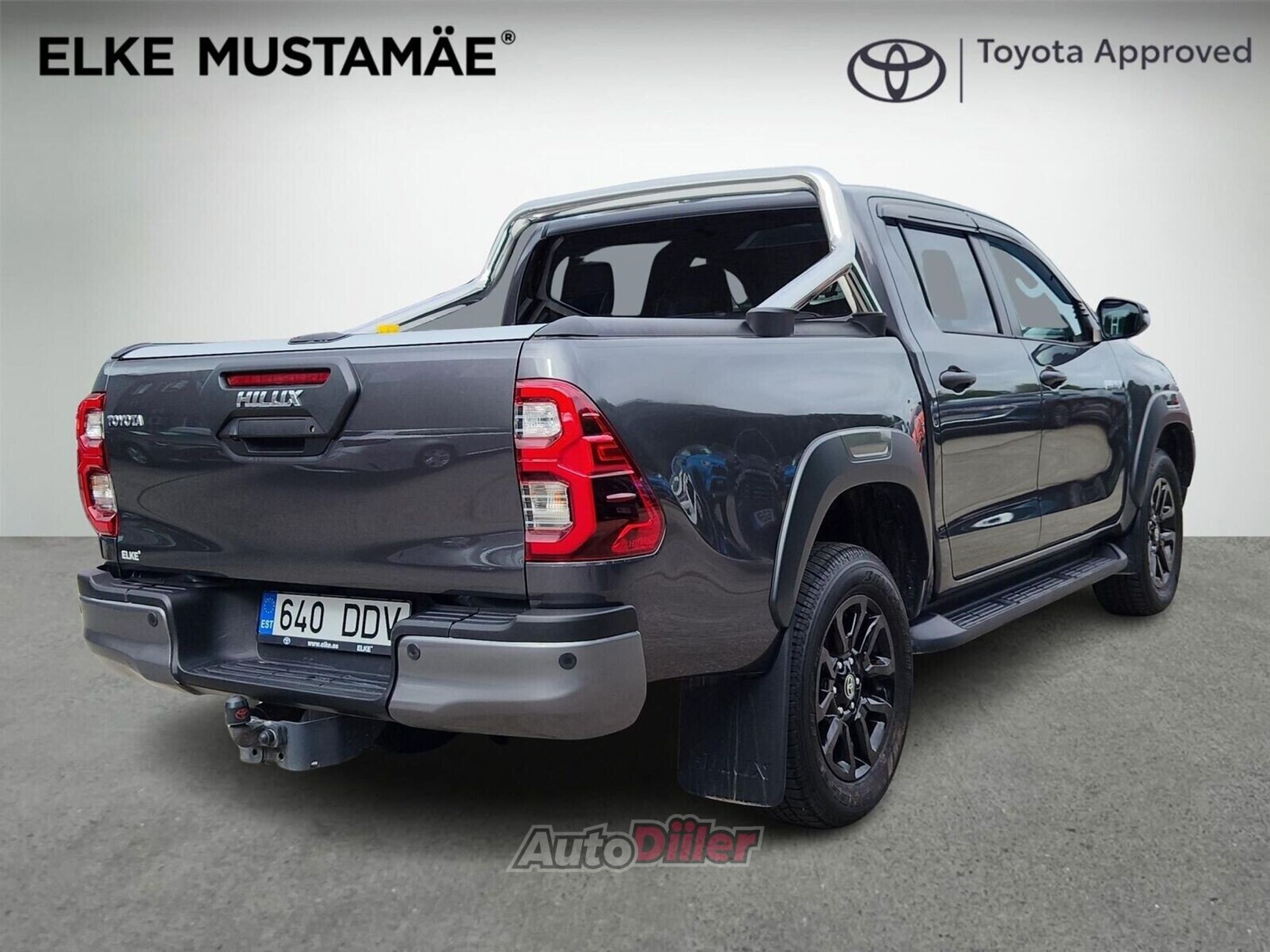 Toyota Hilux Invincible 2.8 150kW 2025, photo 2/10