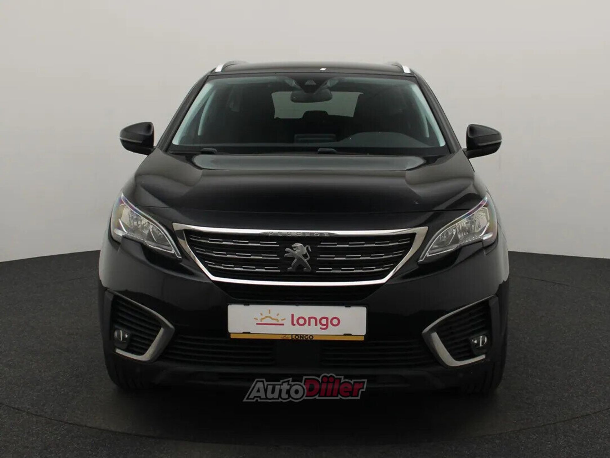 Peugeot 5008 Executive 1.2 96kW 2019, photo 3/10