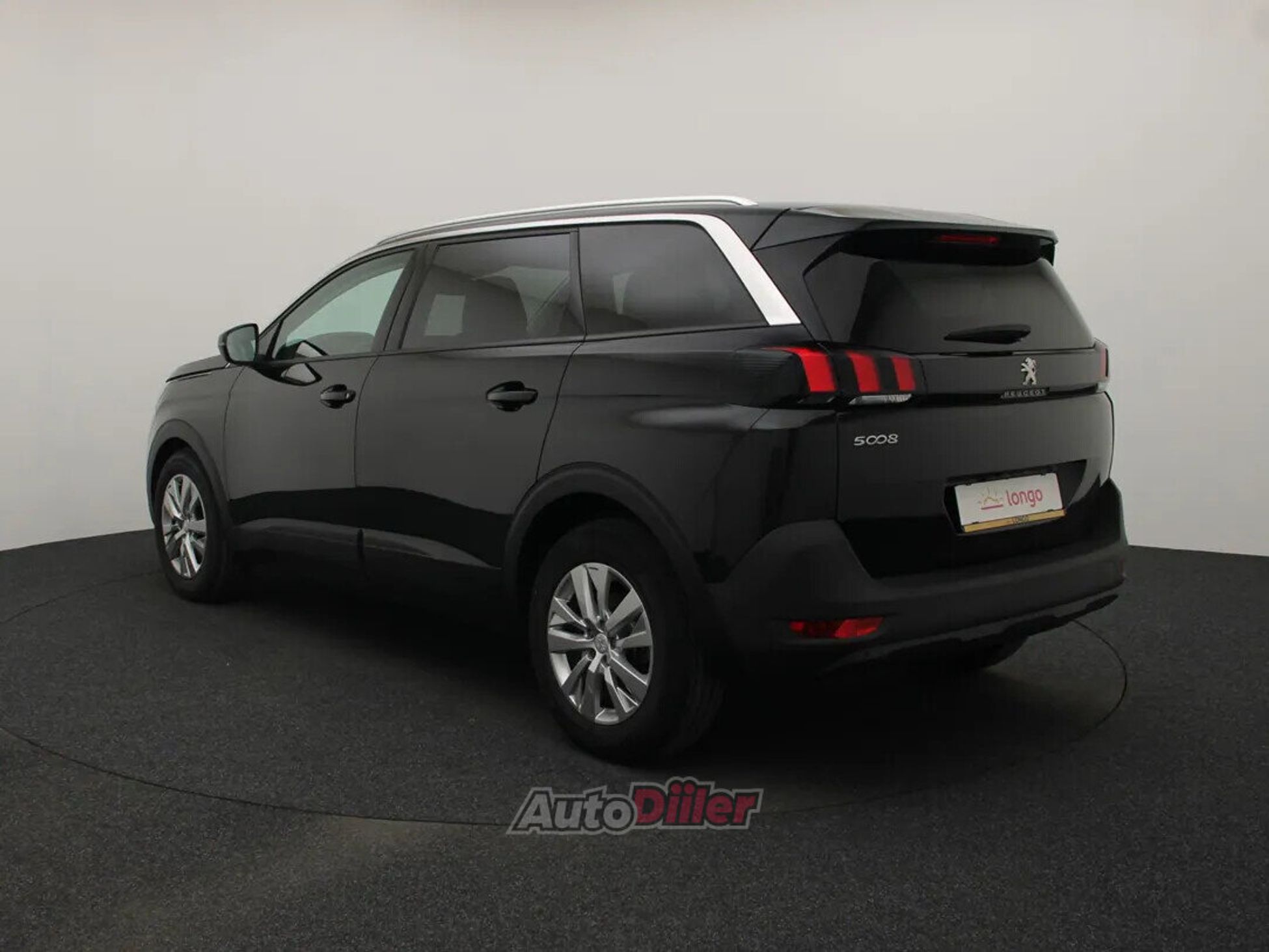 Peugeot 5008 Executive 1.2 96kW 2019, photo 7/10
