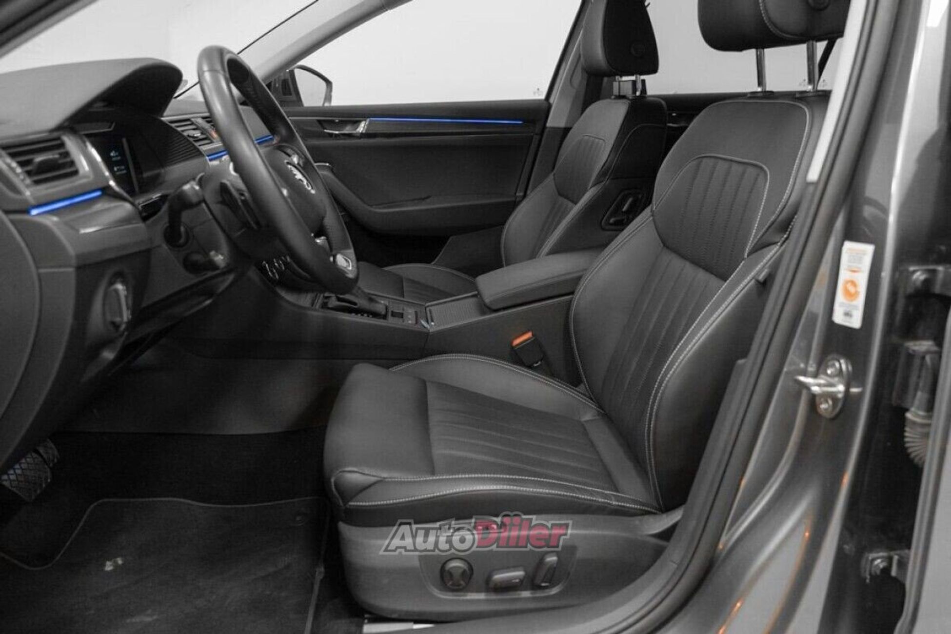 Skoda Superb 2.0 147kW 2022, kuva 5/10