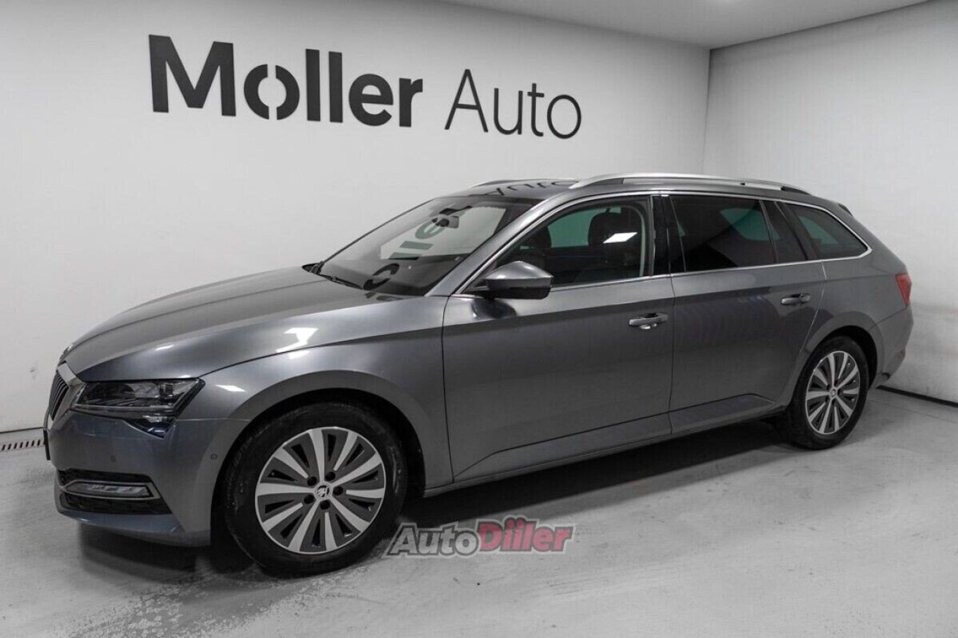 Skoda Superb 2.0 147kW 2022, kuva 2/10