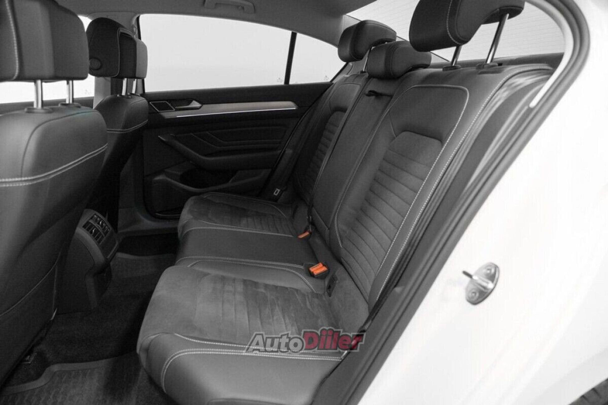 Volkswagen Passat 1.5 110kW 2021, photo 6/10