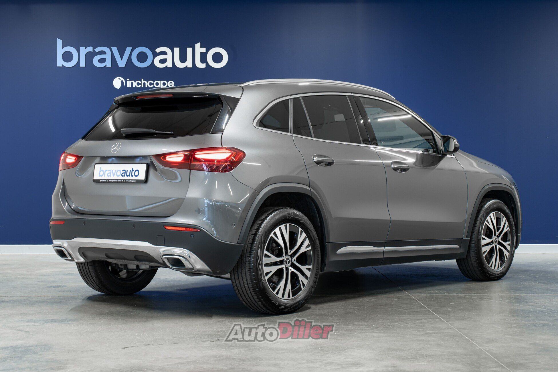 Mercedes-Benz GLA 180 2024, photo 3/10