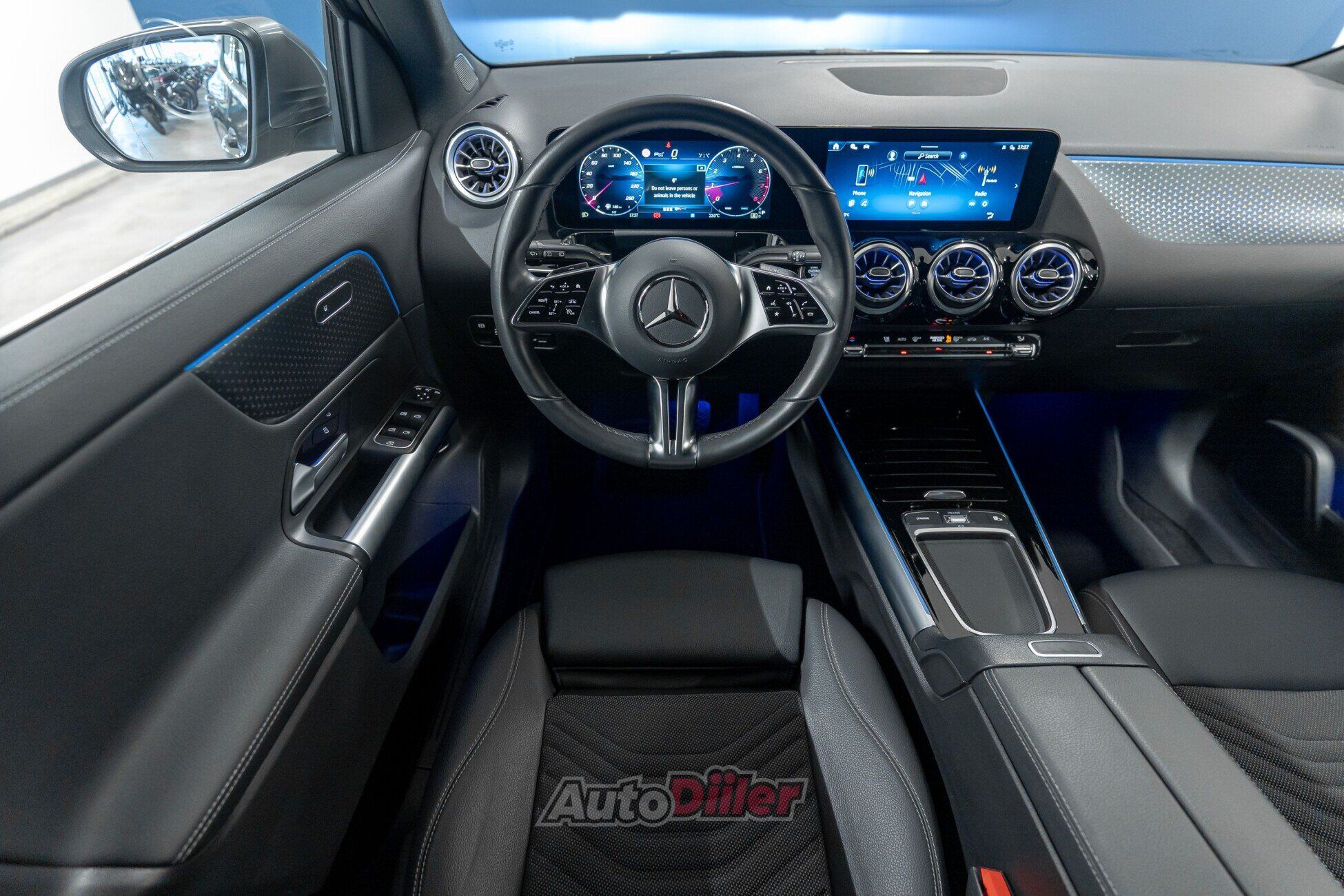 Mercedes-Benz GLA 180 2024, photo 6/10