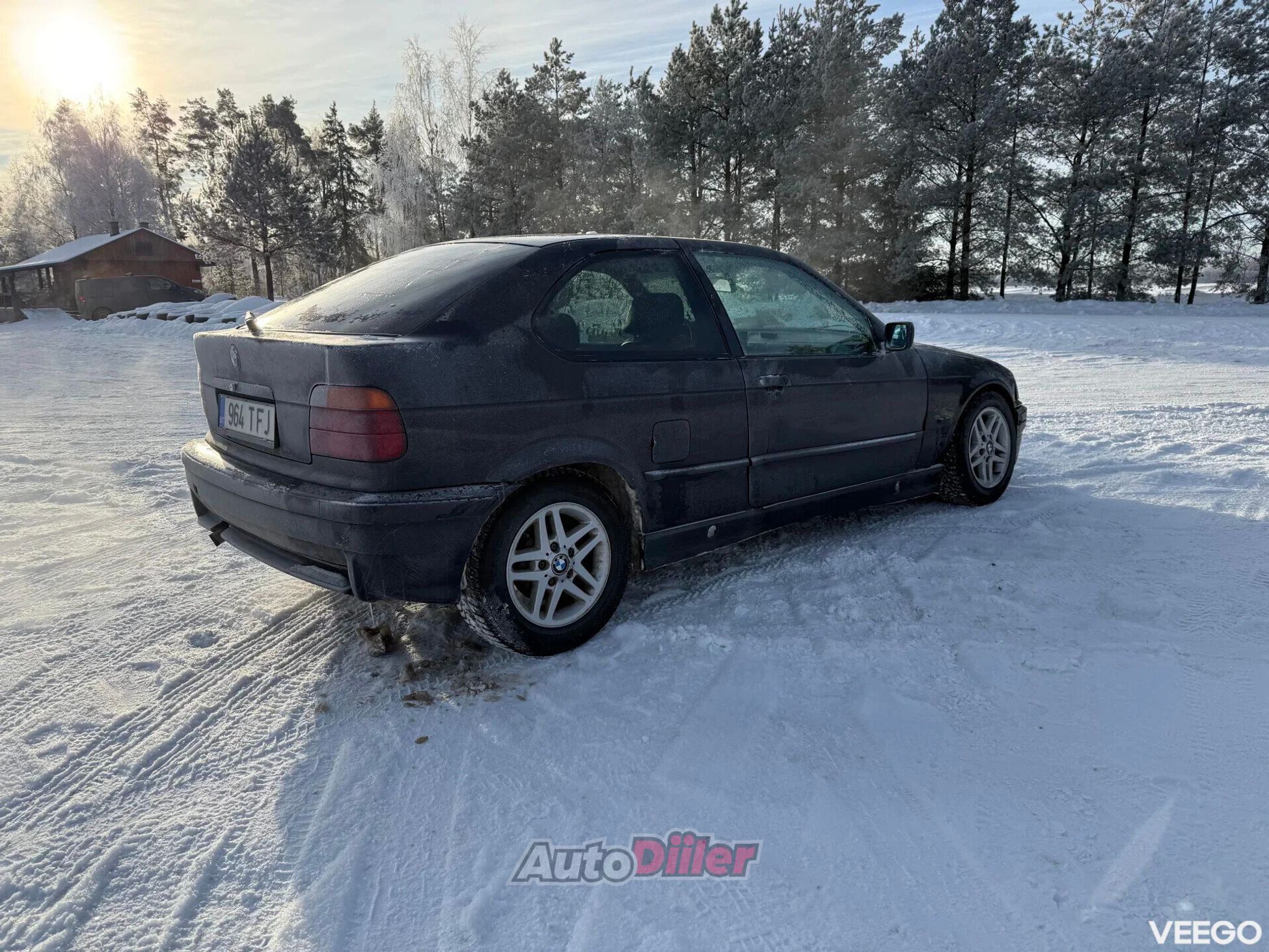 BMW 318 1.8 85kW 1994, kuva 2/3