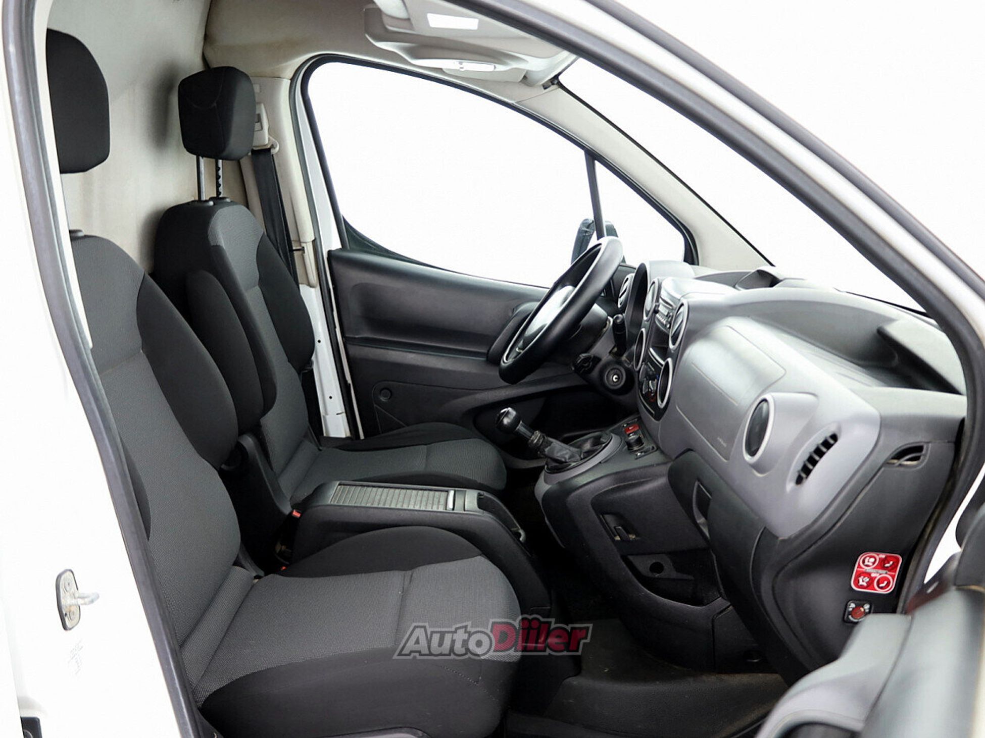 Peugeot Partner 1.6 55kW 2018, kuva 6/9