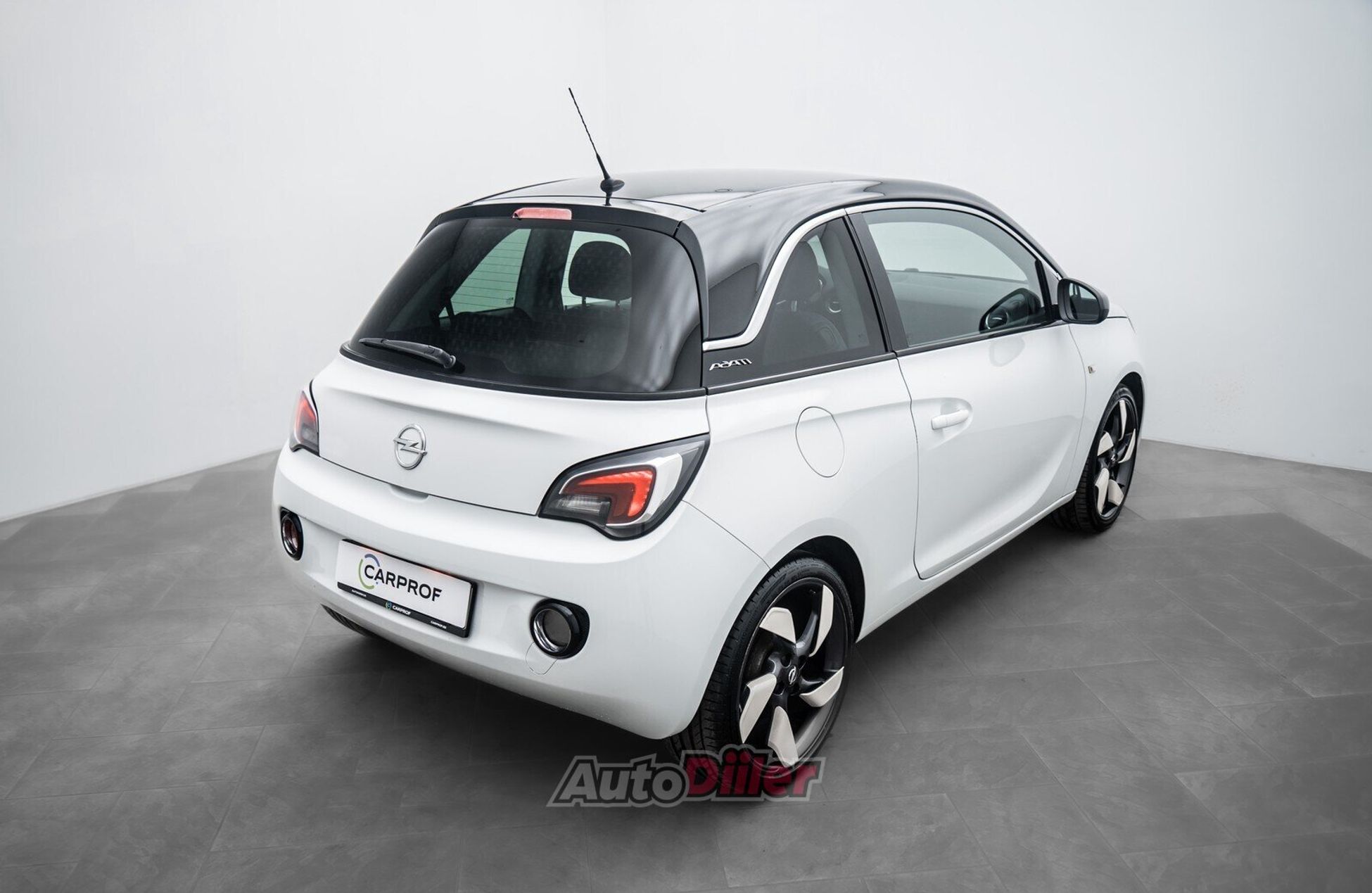 Opel Adam 1.4 74kW 2014, kuva 3/10