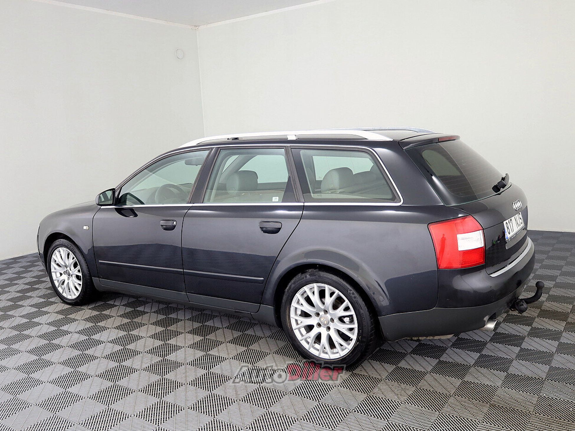 Audi A4 3.0 162kW 2002, photo 4/7