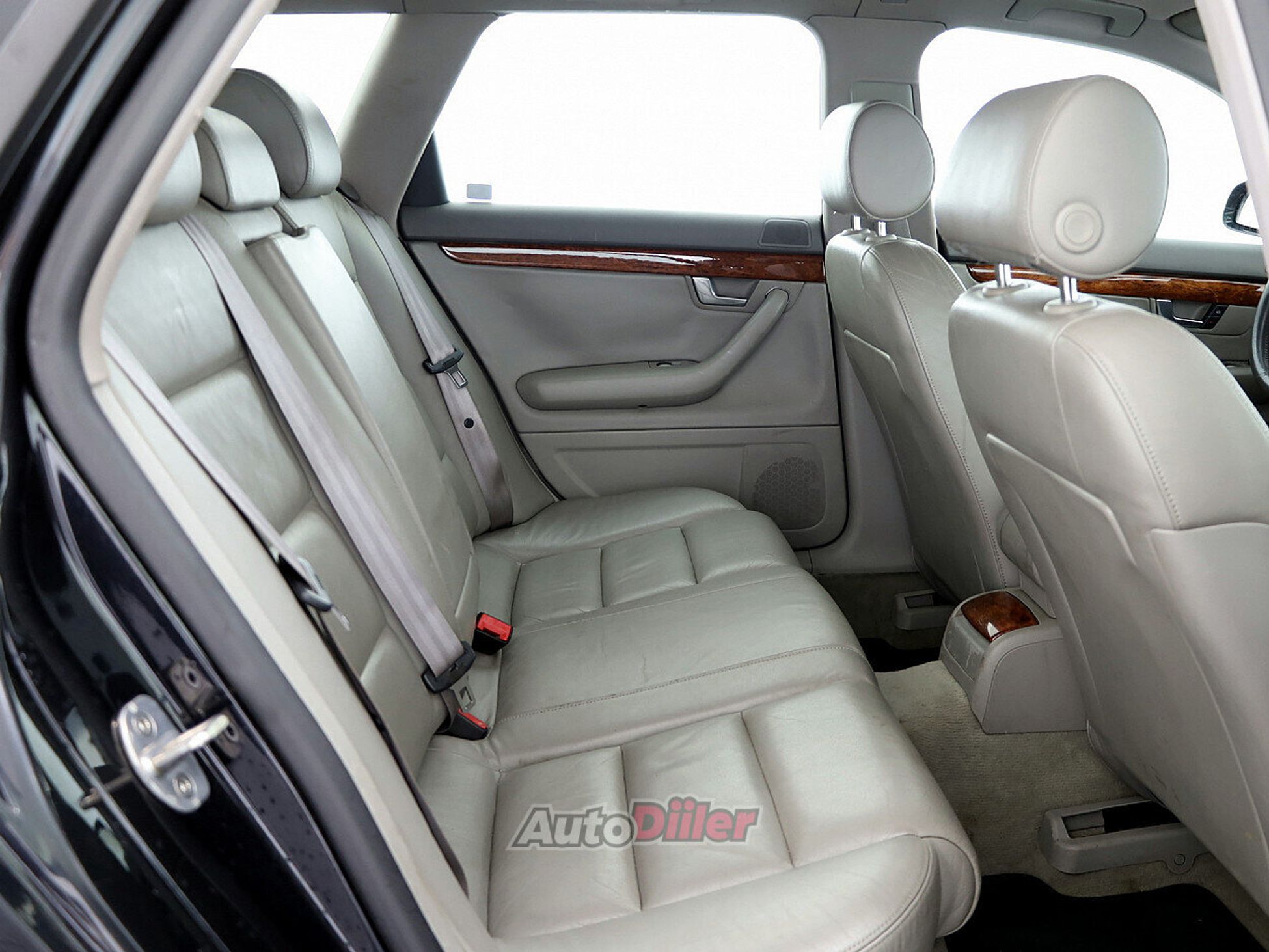 Audi A4 3.0 162kW 2002, photo 7/7