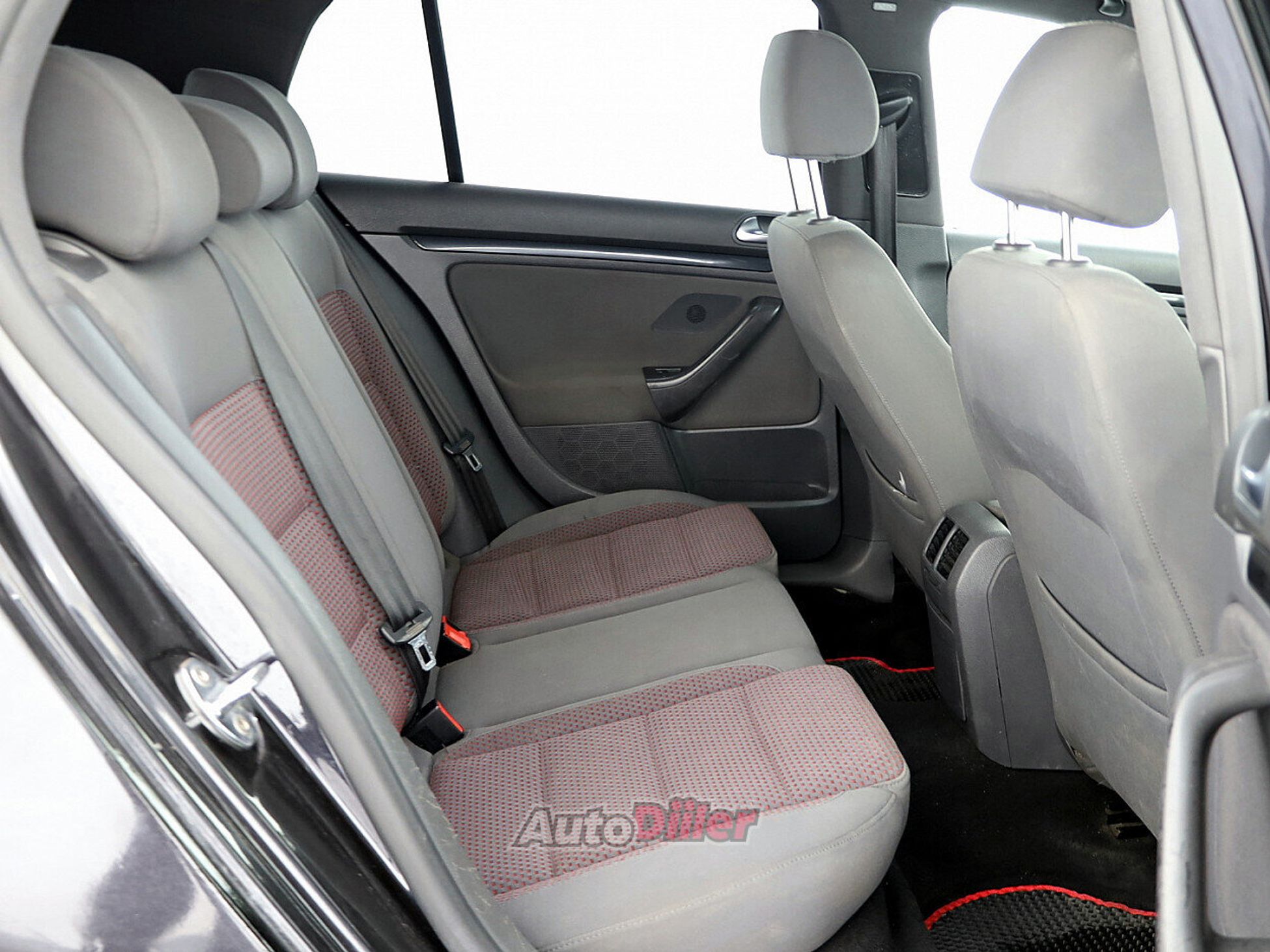 Volkswagen Golf 2.0 125kW 2007, kuva 7/9