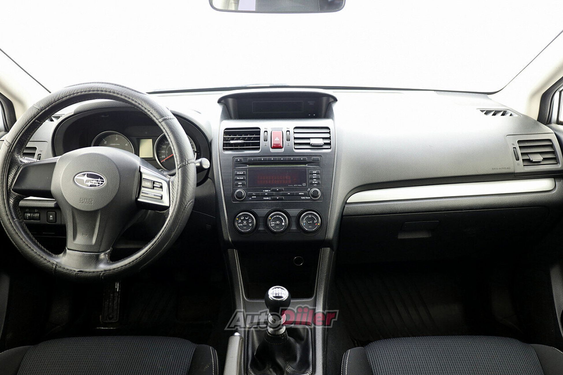 Subaru XV 2.0 108kW 2012, photo 5/7