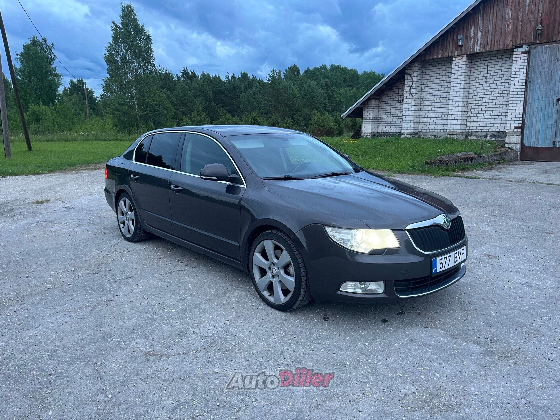 Skoda Superb 2.0 103kW 2008, photo 2/7