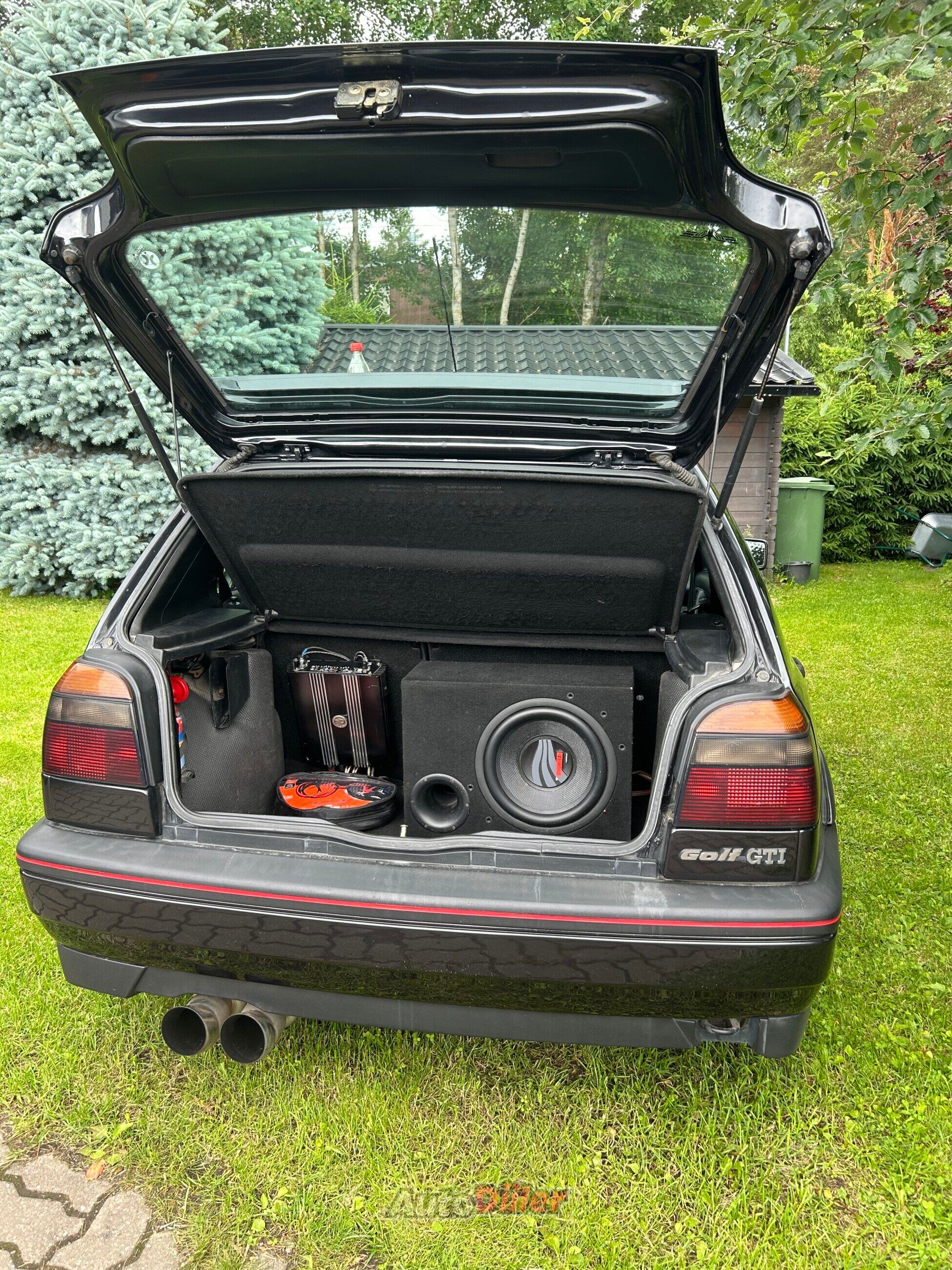 Volkswagen Golf GTI 2.0 85kW 1994, photo 4/10