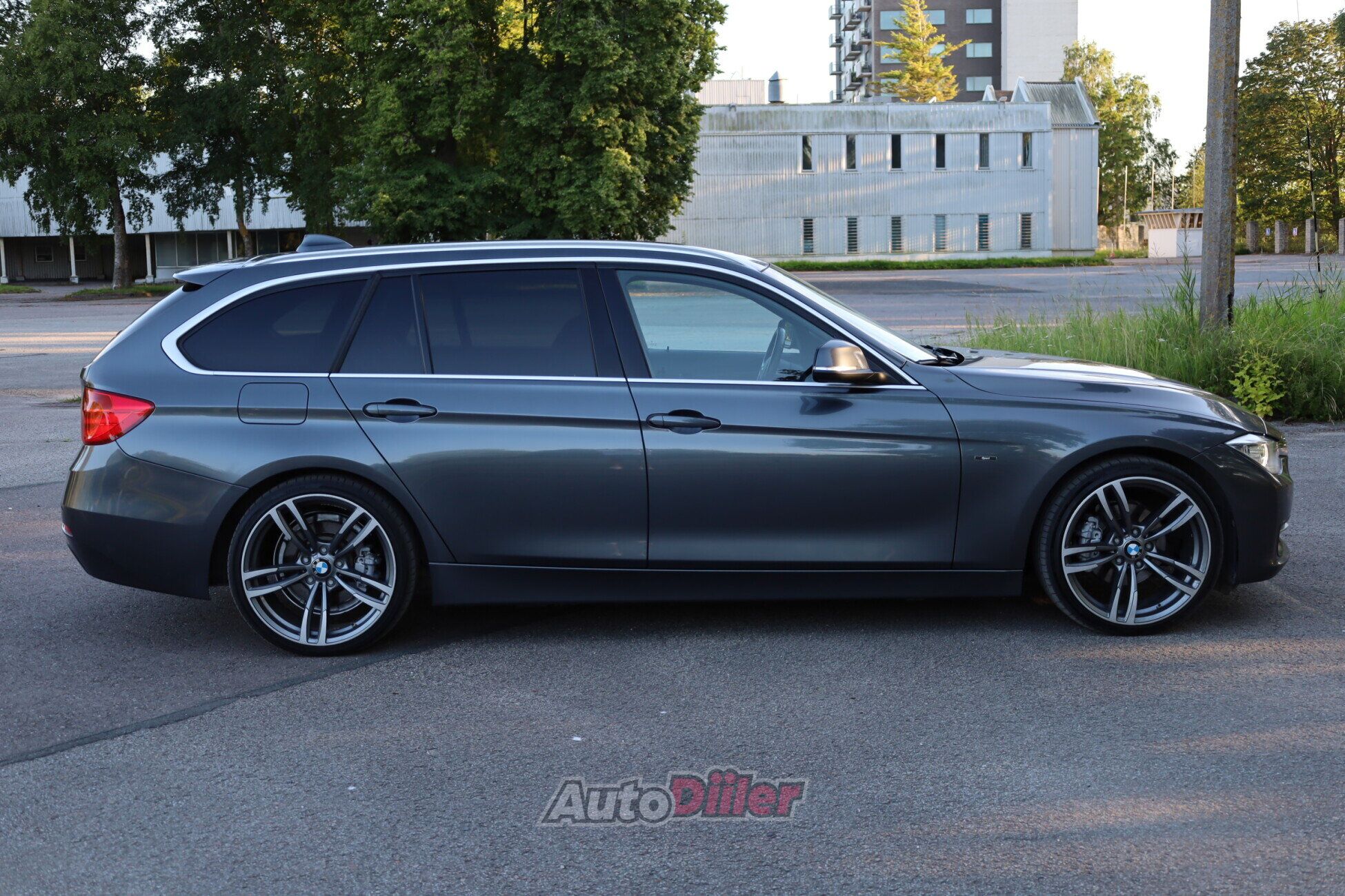 BMW 320 Sport 2.0 120kW 2014, photo 5/10